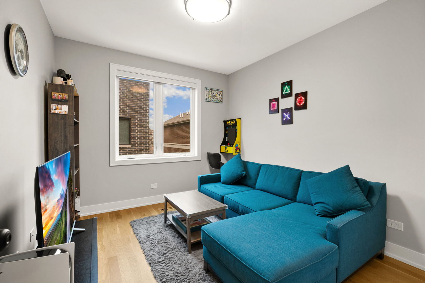 3227 S Stewart Avenue