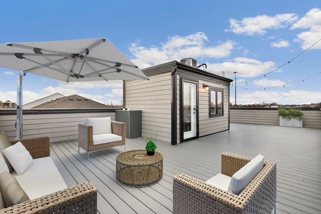 3227 S Stewart Avenue