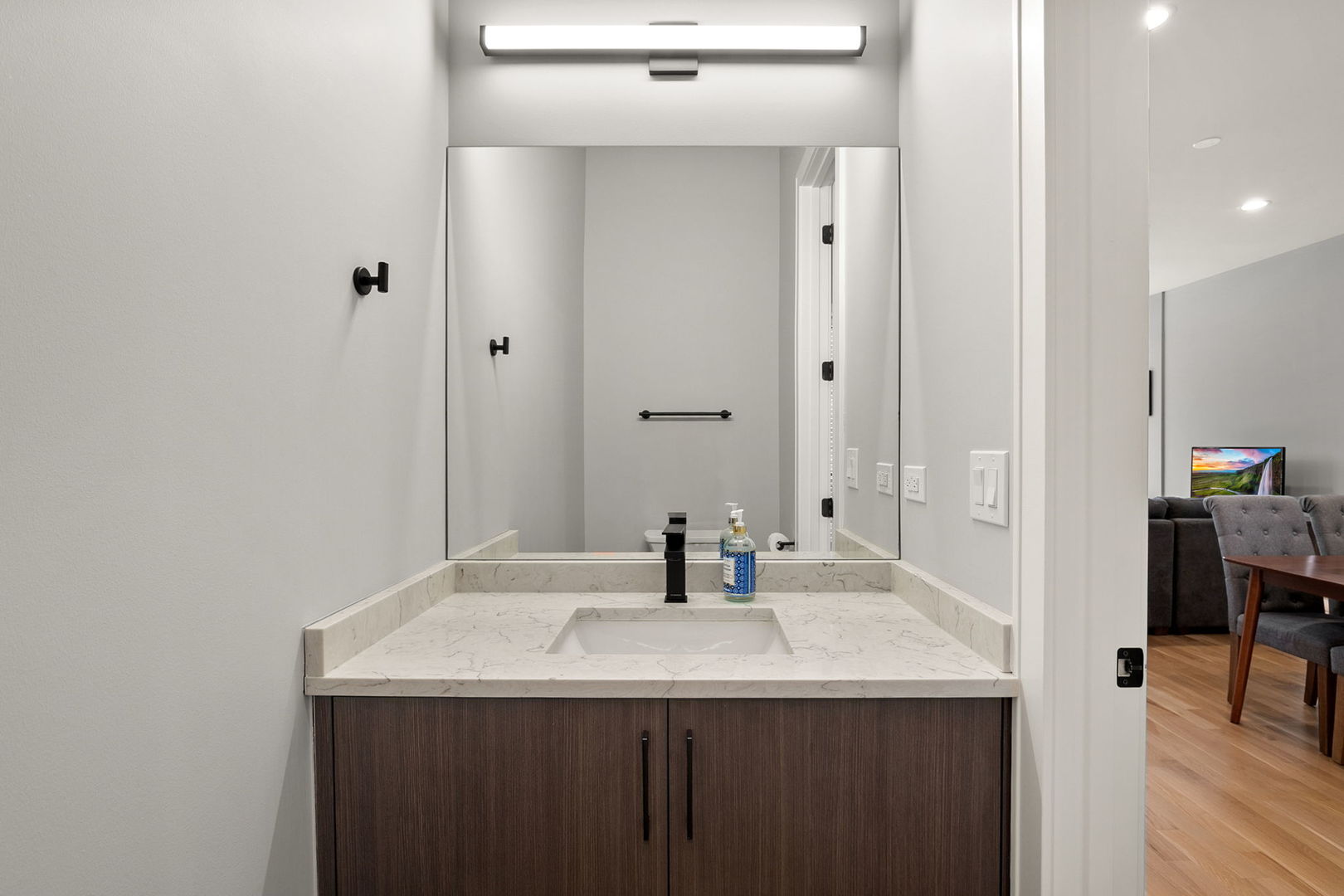 3227 S Stewart Avenue