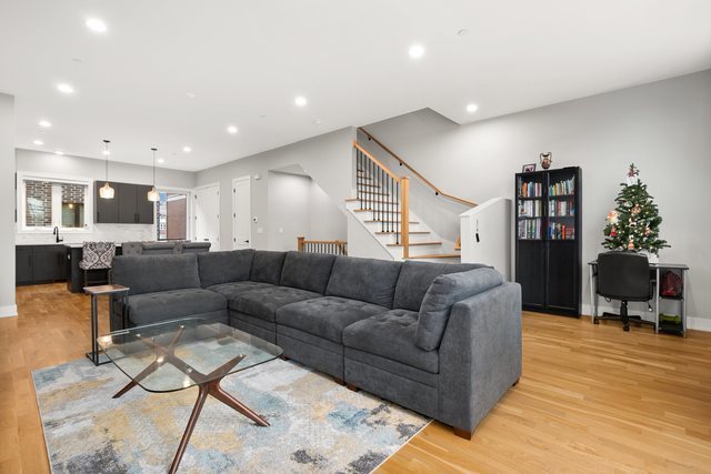 3227 S Stewart Avenue