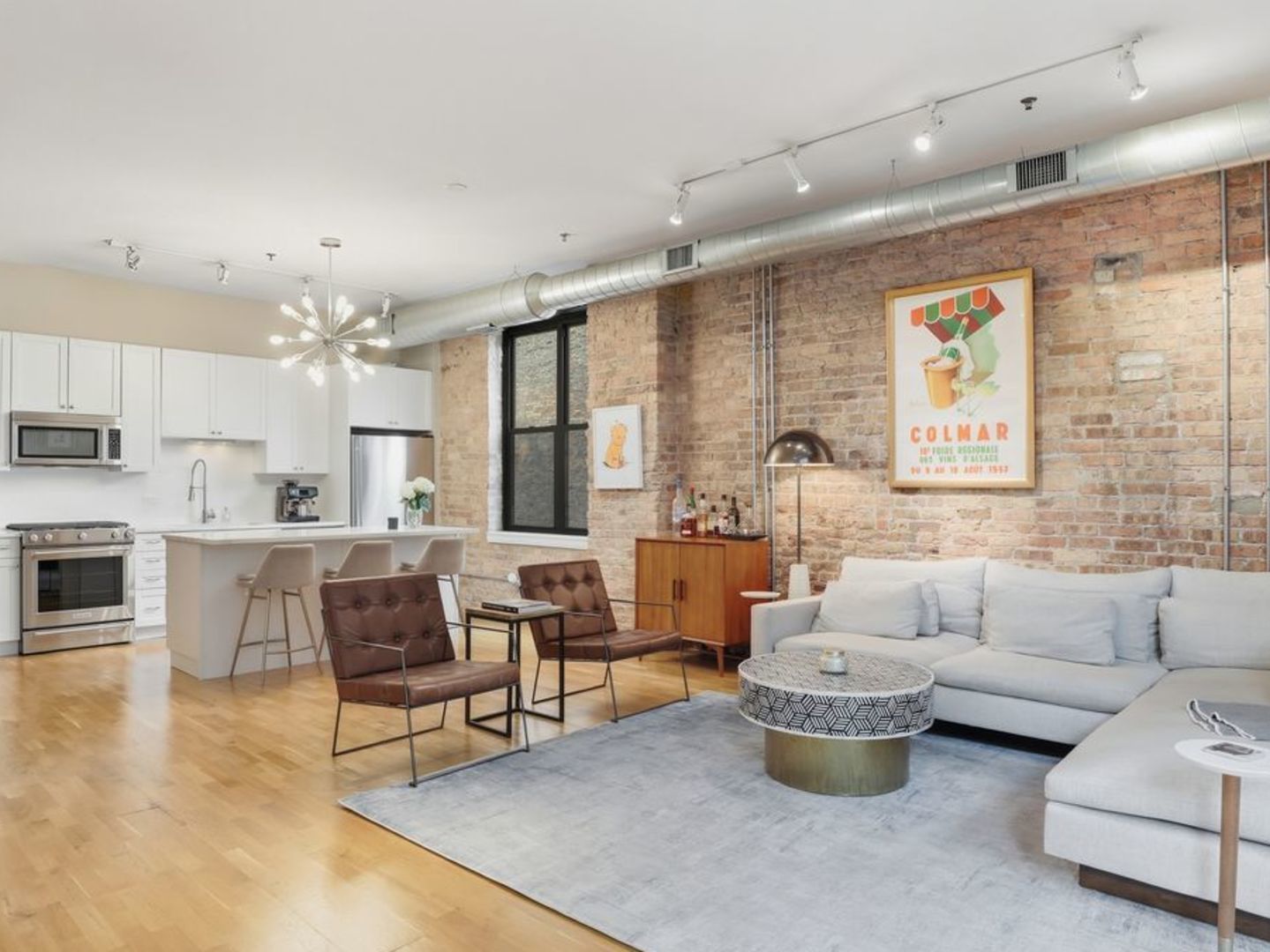 23 N Green Street Unit: 202