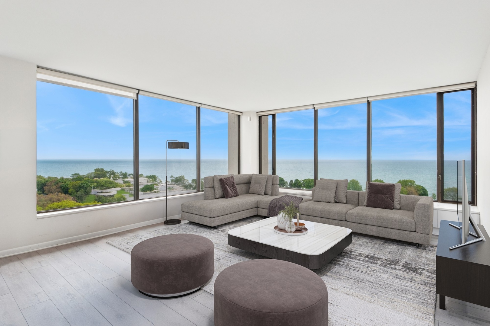 5455 N Sheridan Road Unit: 1601