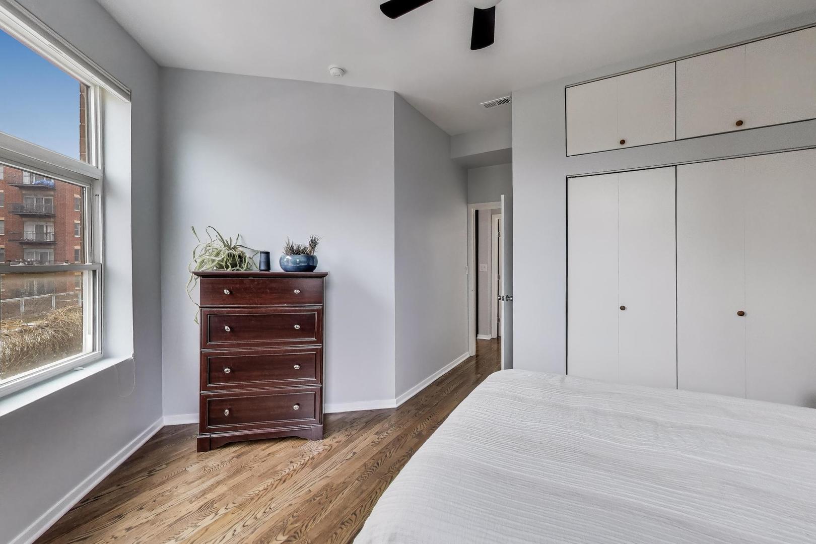 2300 W Bloomingdale Avenue Unit: C