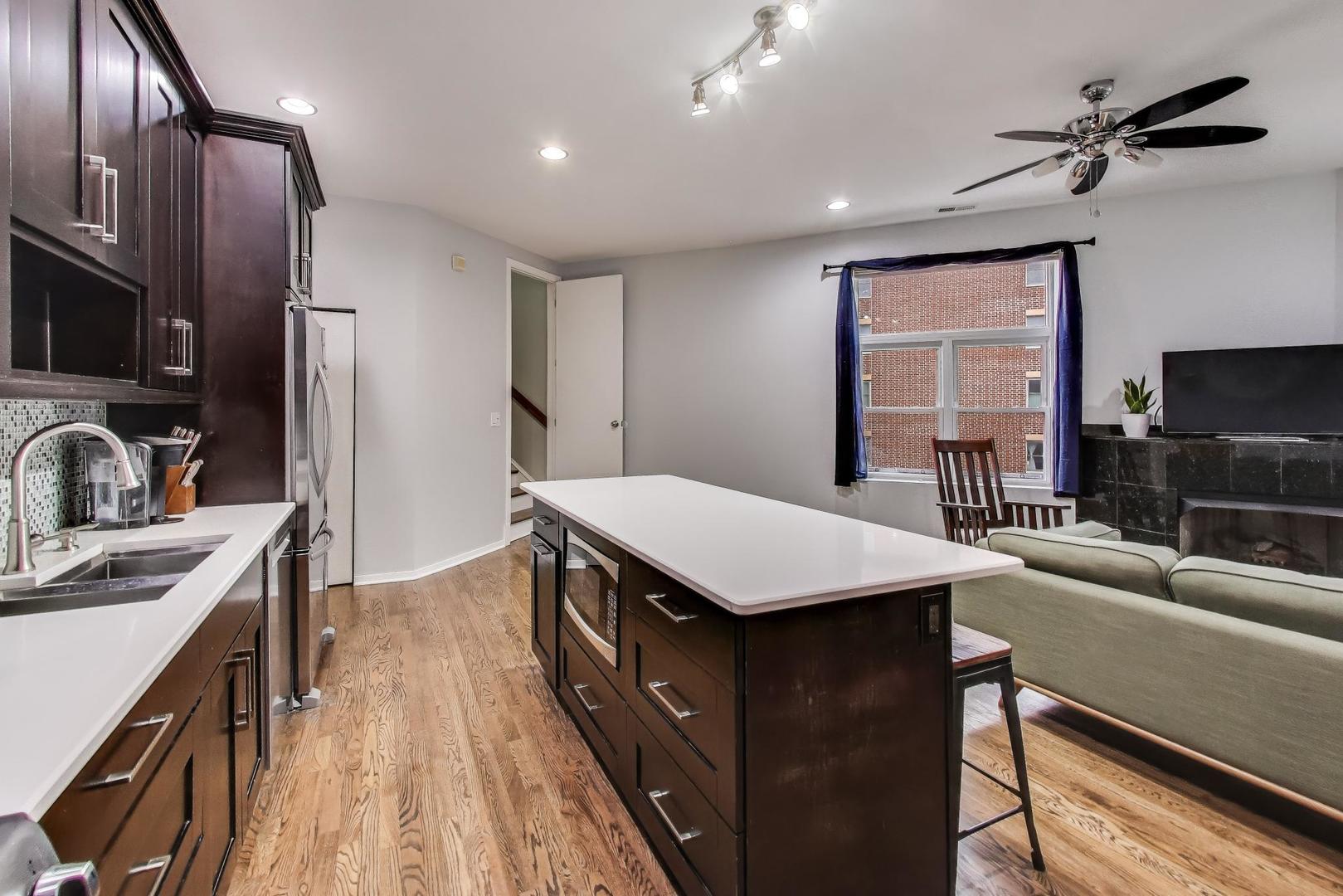 2300 W Bloomingdale Avenue Unit: C