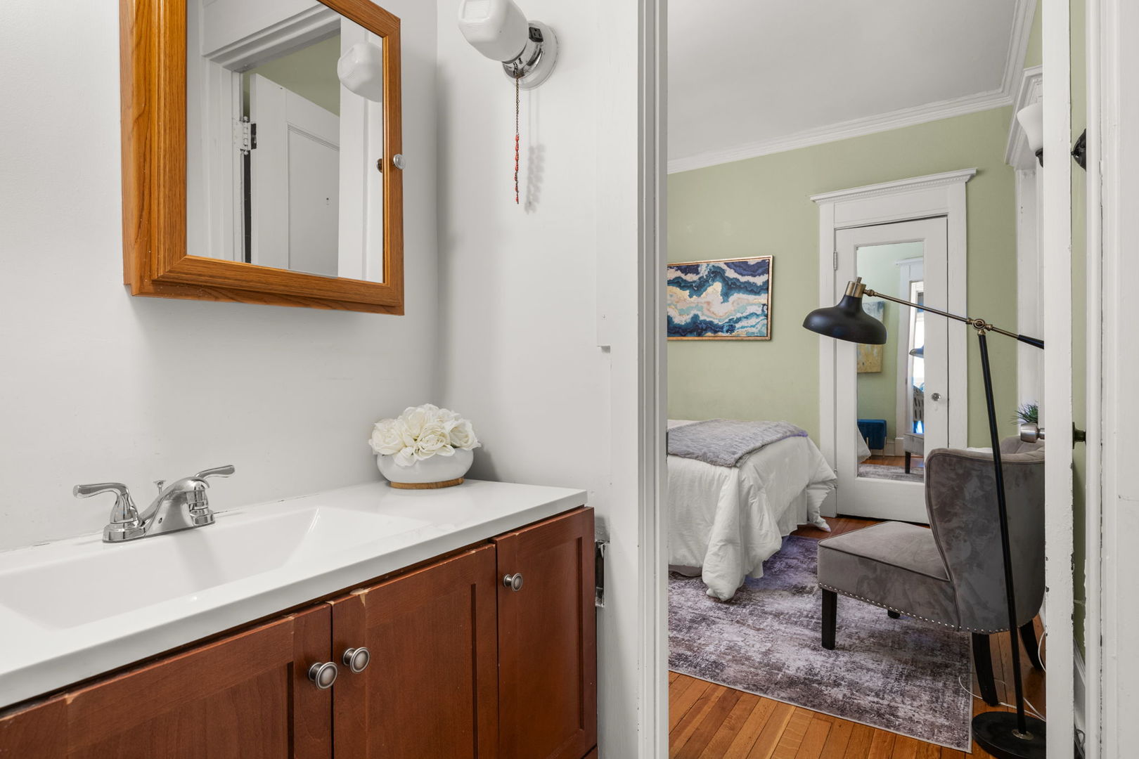 5707 S Blackstone Avenue Unit: 2