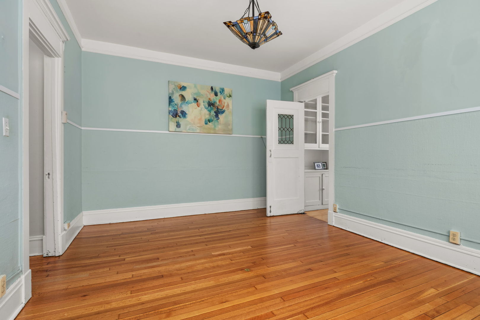 5707 S Blackstone Avenue Unit: 2