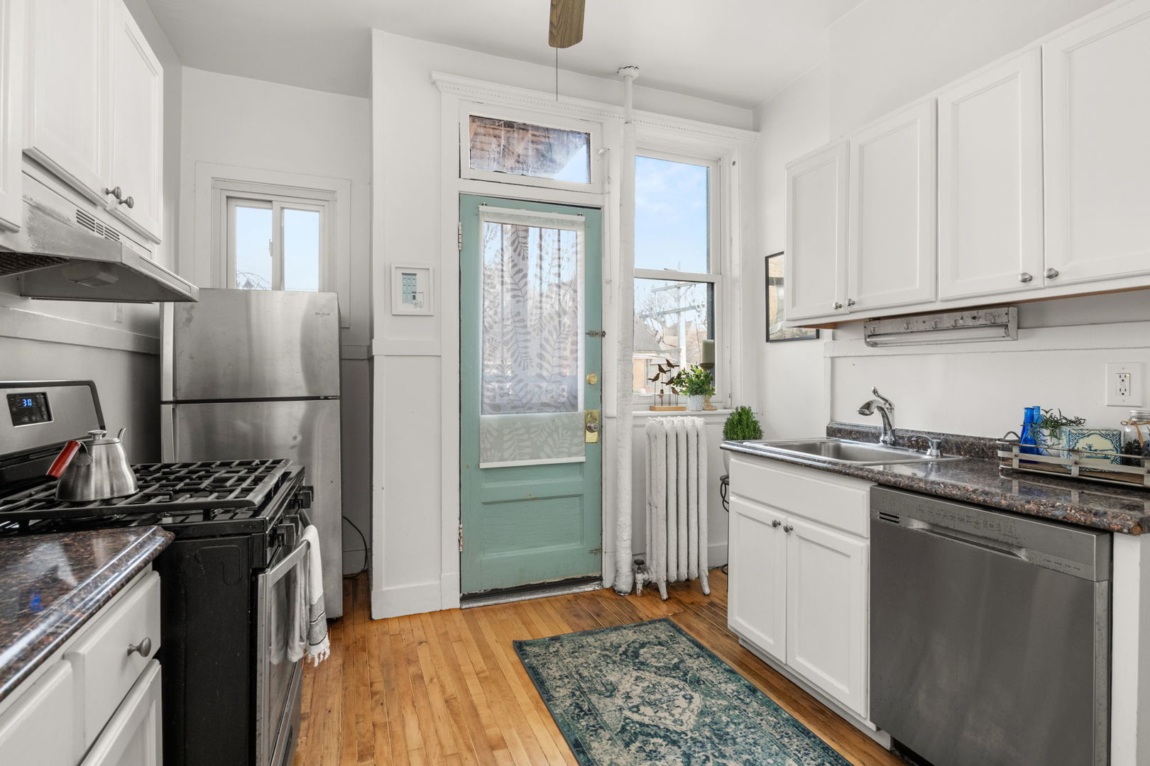 5707 S Blackstone Avenue Unit: 2