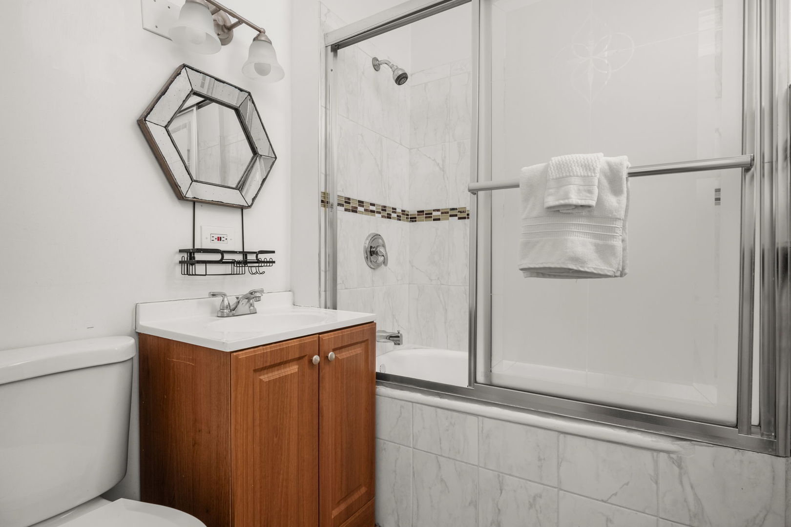 5707 S Blackstone Avenue Unit: 2