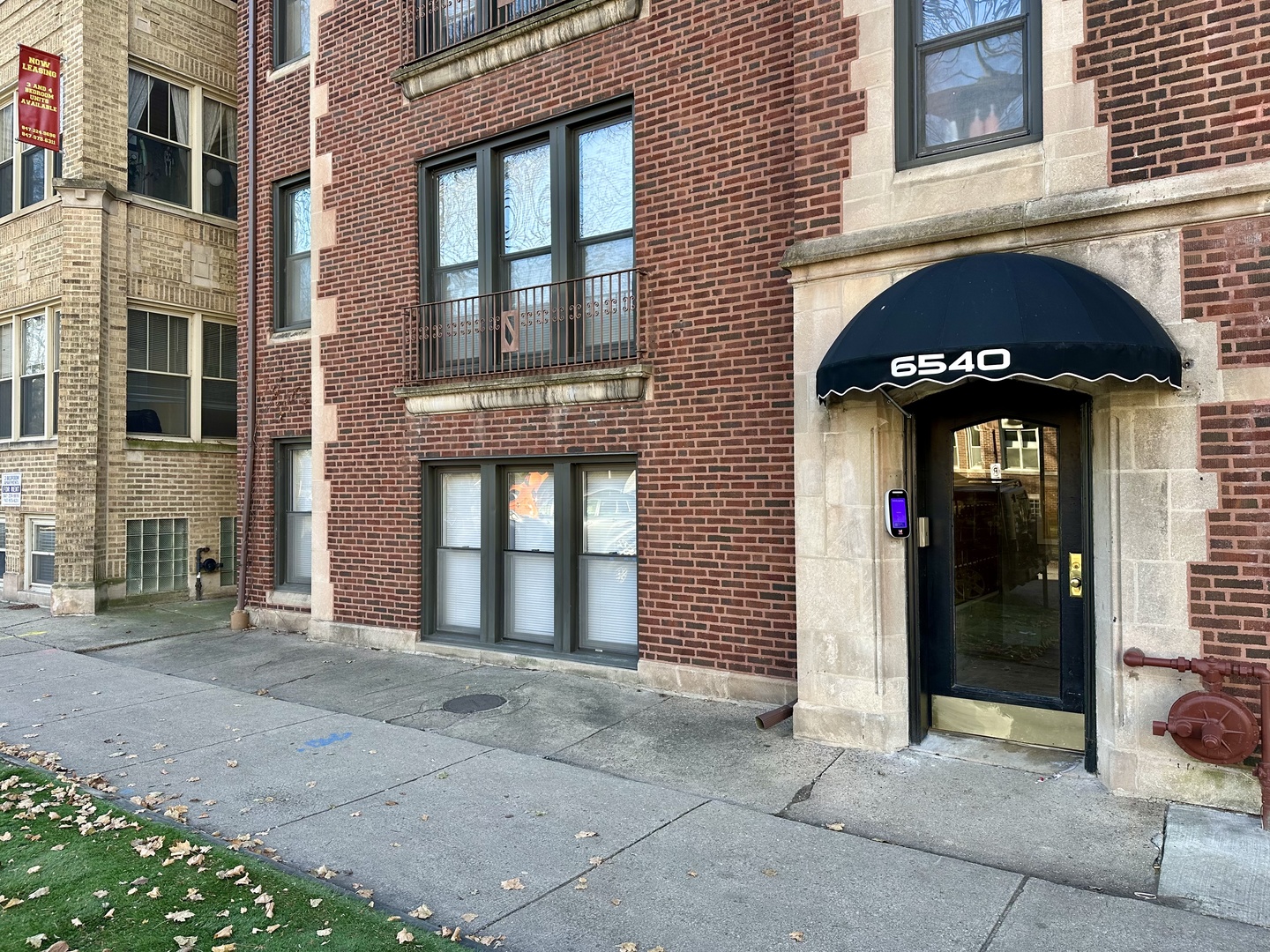 6540 N Glenwood Avenue Unit: 302
