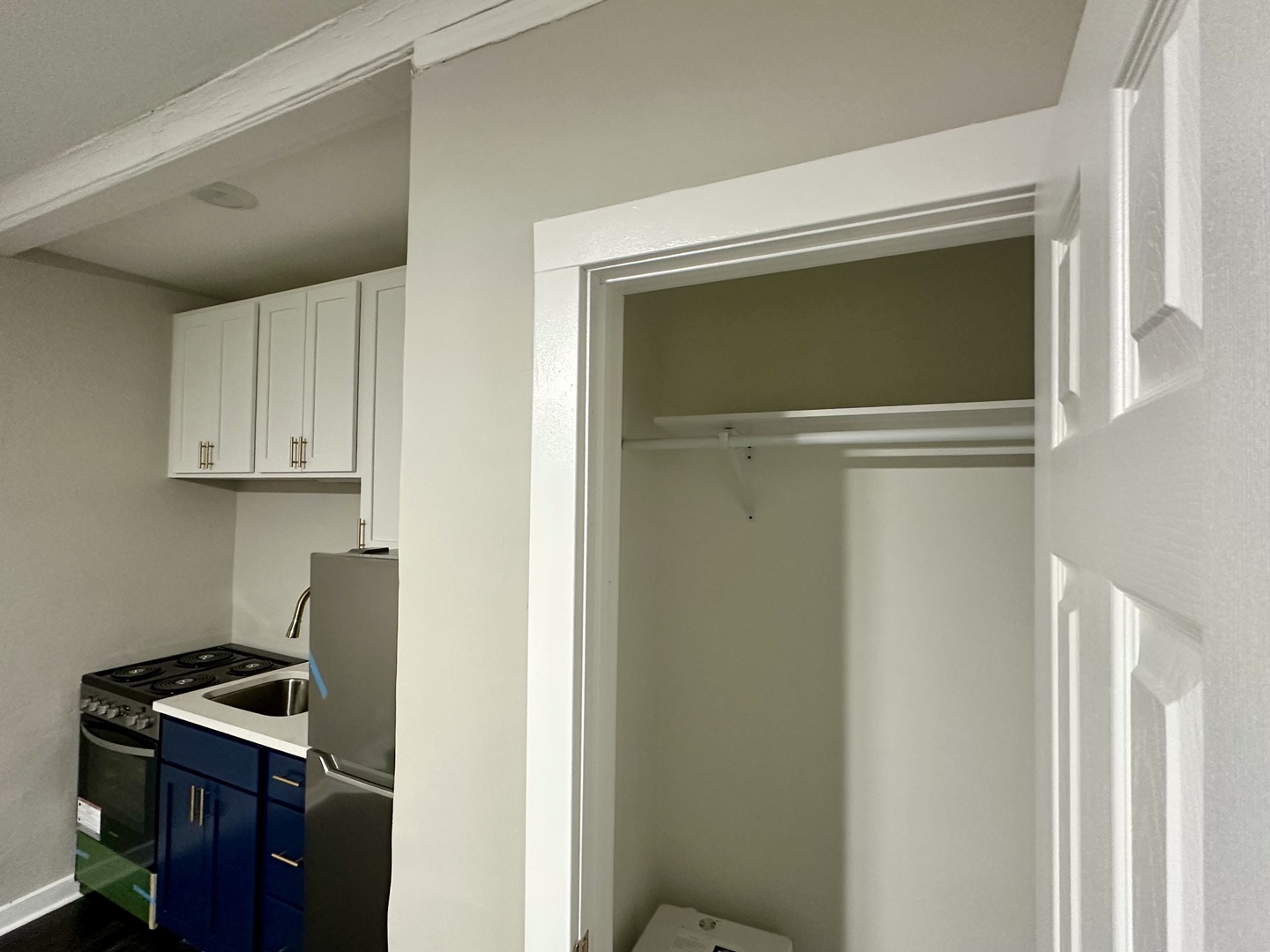 6540 N Glenwood Avenue Unit: 302