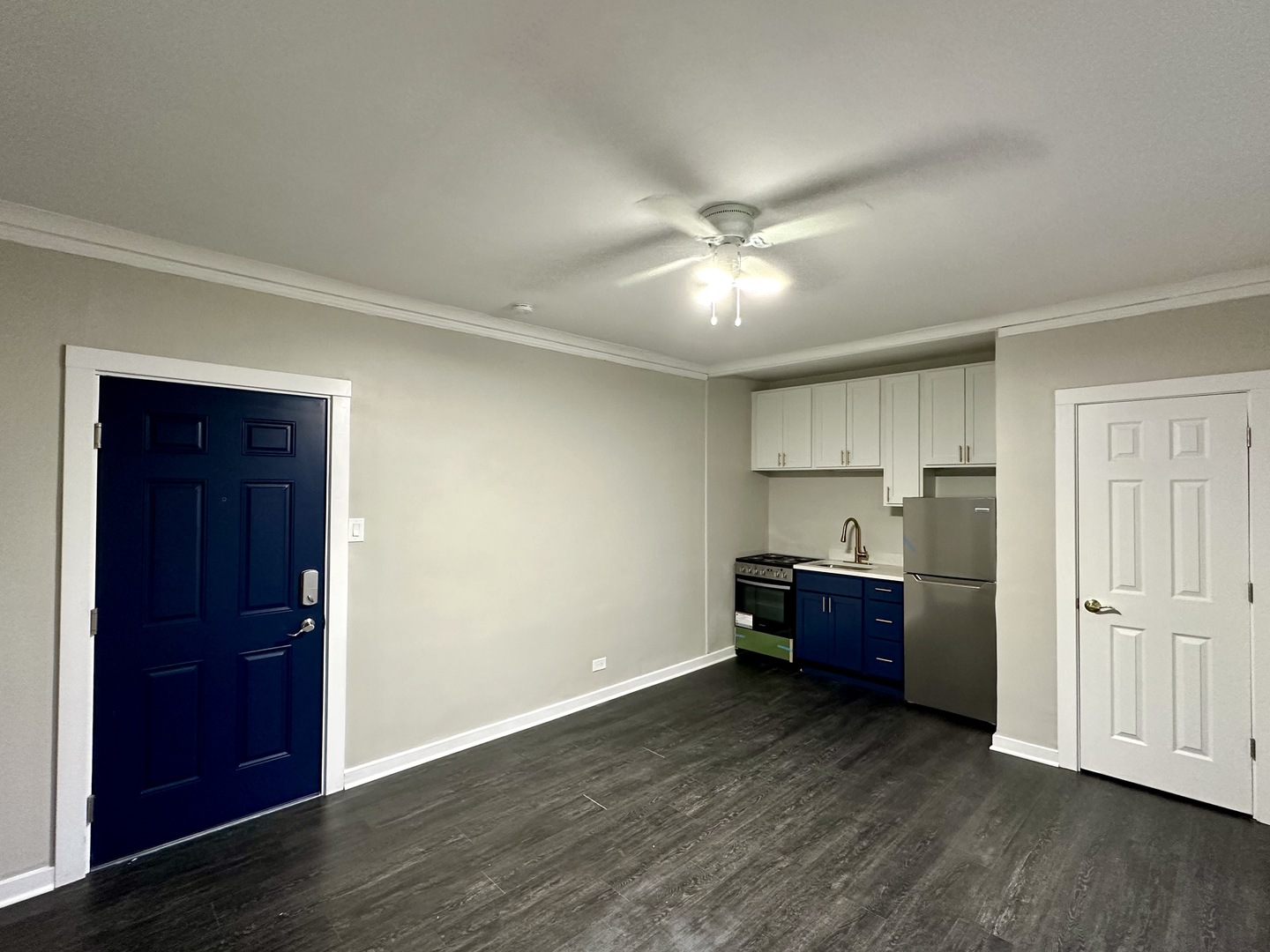 6540 N Glenwood Avenue Unit: 302