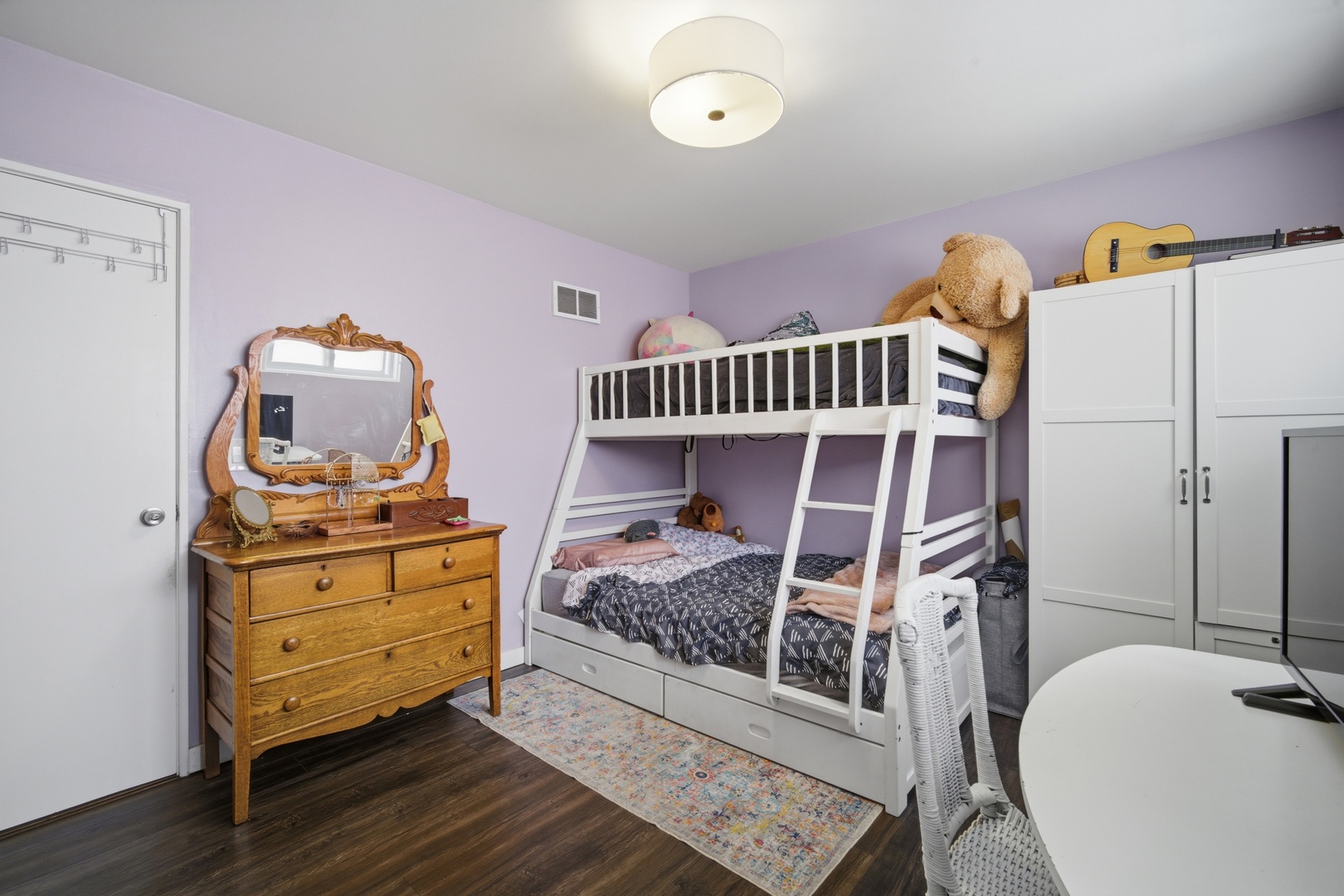 7531 N Karlov Avenue