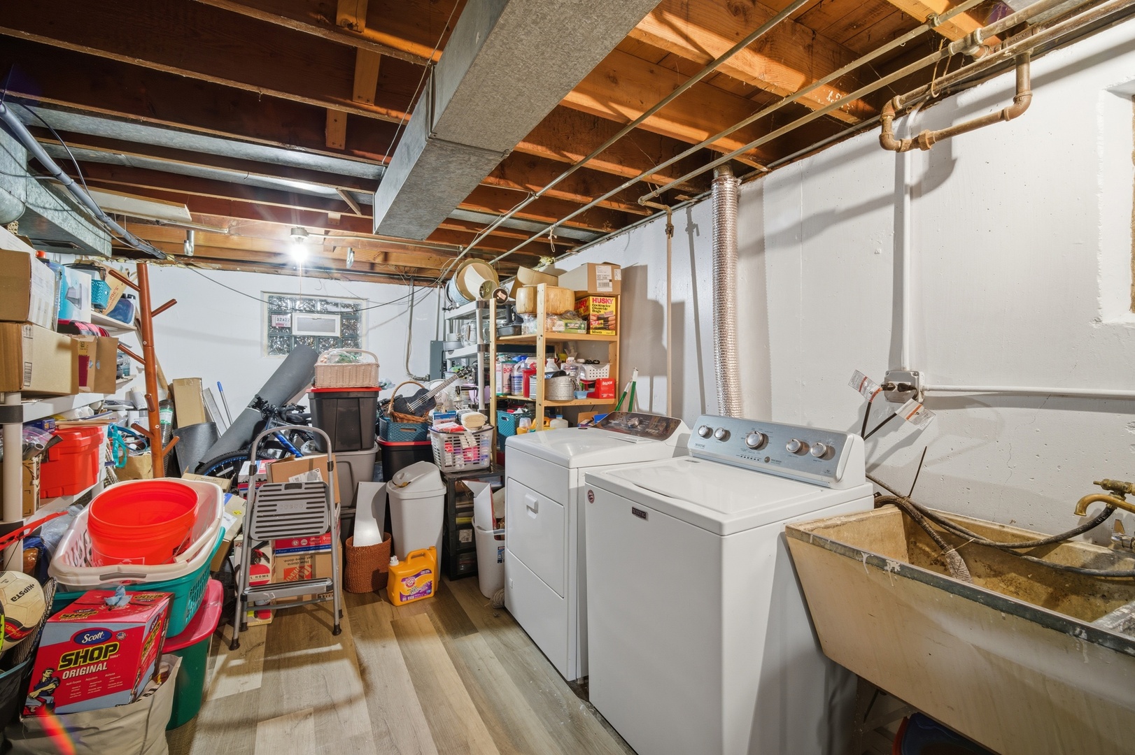 7531 N Karlov Avenue