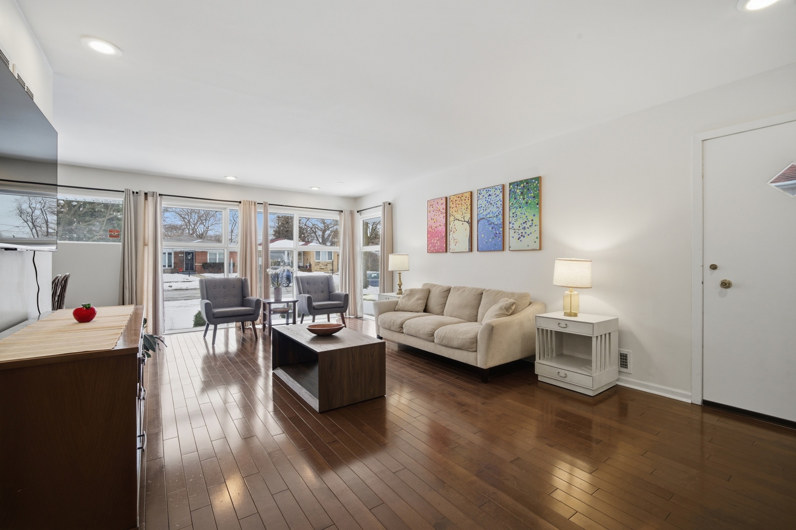 7531 N Karlov Avenue