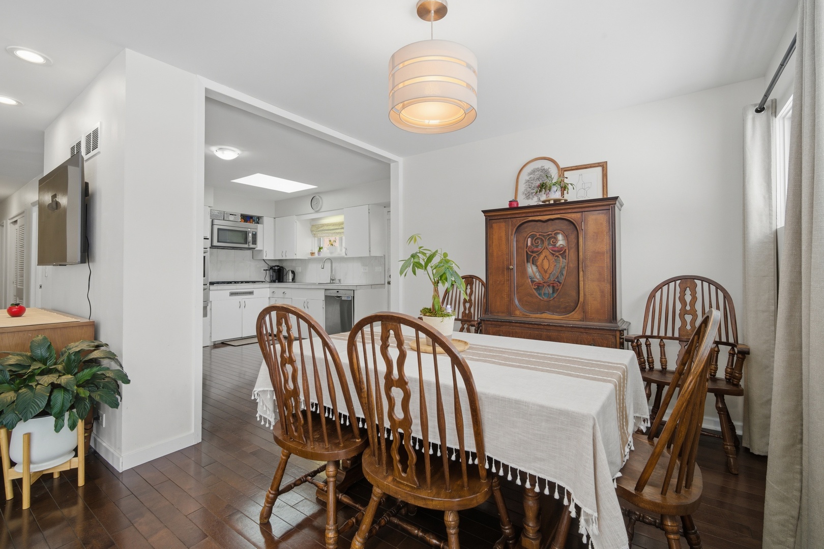 7531 N Karlov Avenue