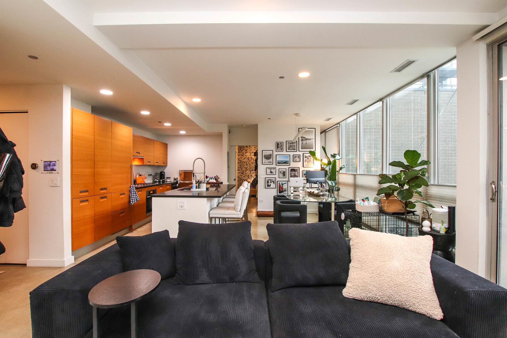 156 W Superior Street Unit: 302