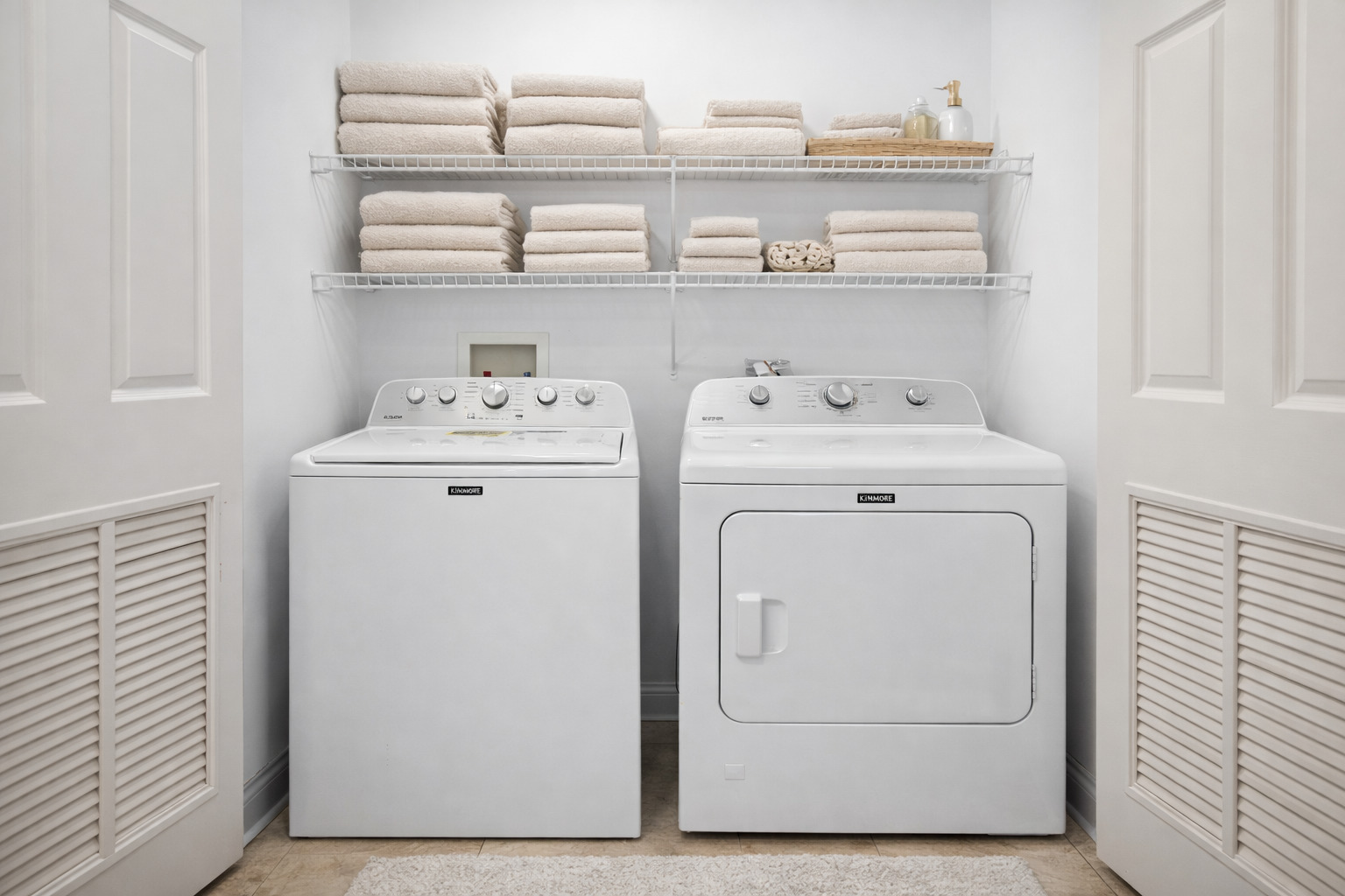 1890 N MILWAUKEE Avenue Unit: 3D