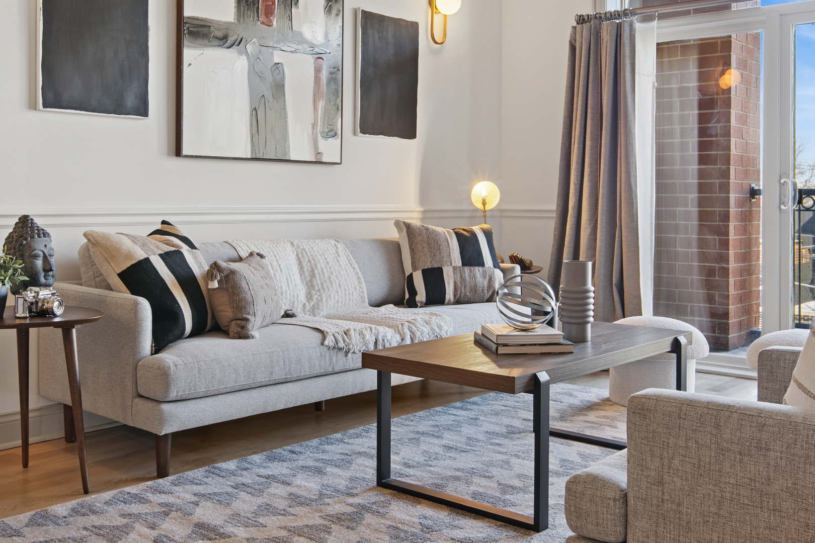 1890 N MILWAUKEE Avenue Unit: 3D