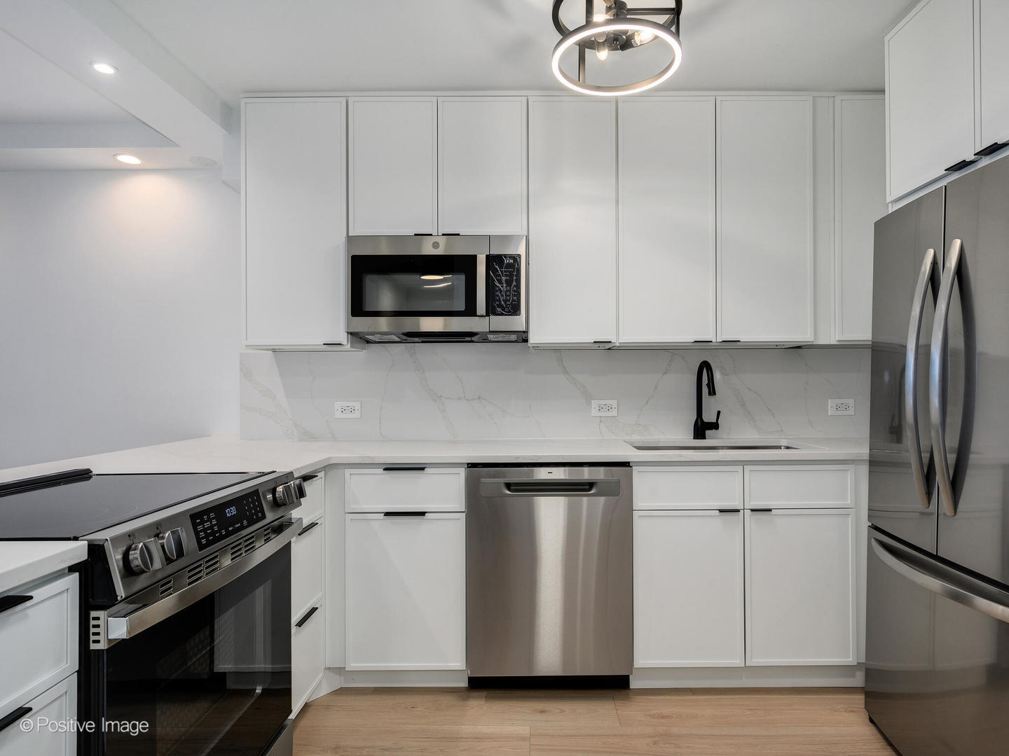 1560 N Sandburg Terrace Unit: 1609J