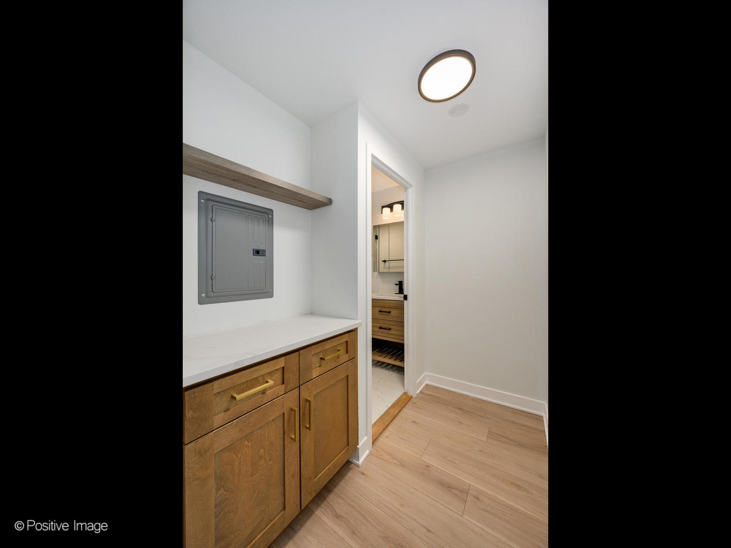 1560 N Sandburg Terrace Unit: 1609J