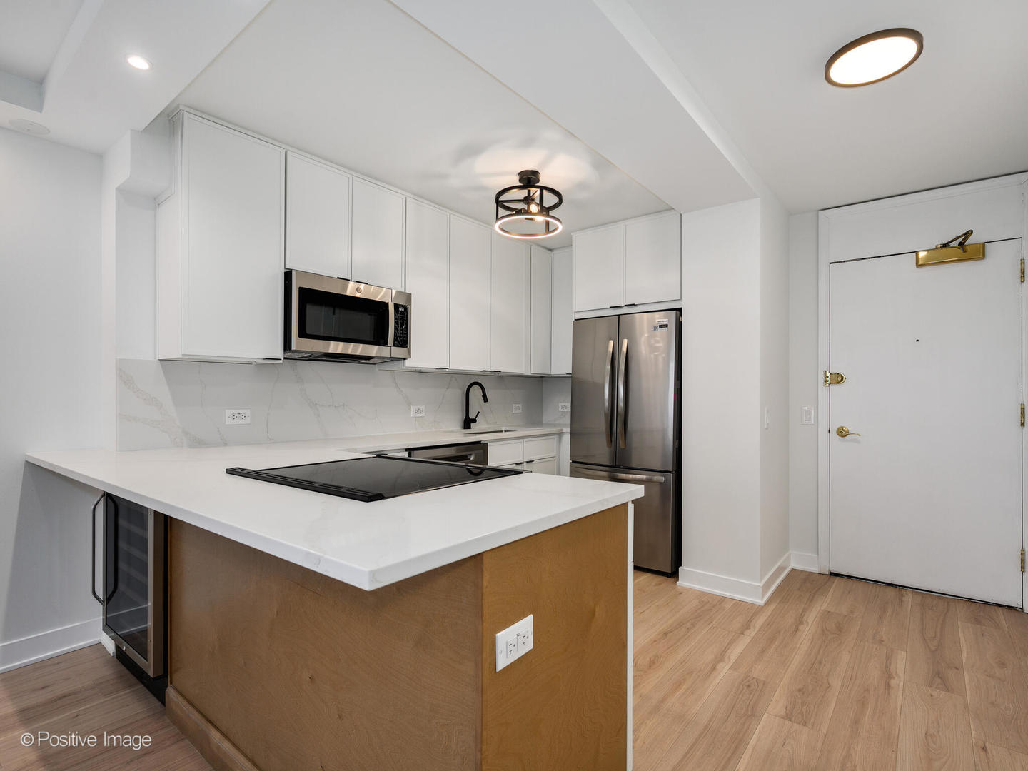 1560 N Sandburg Terrace Unit: 1609J