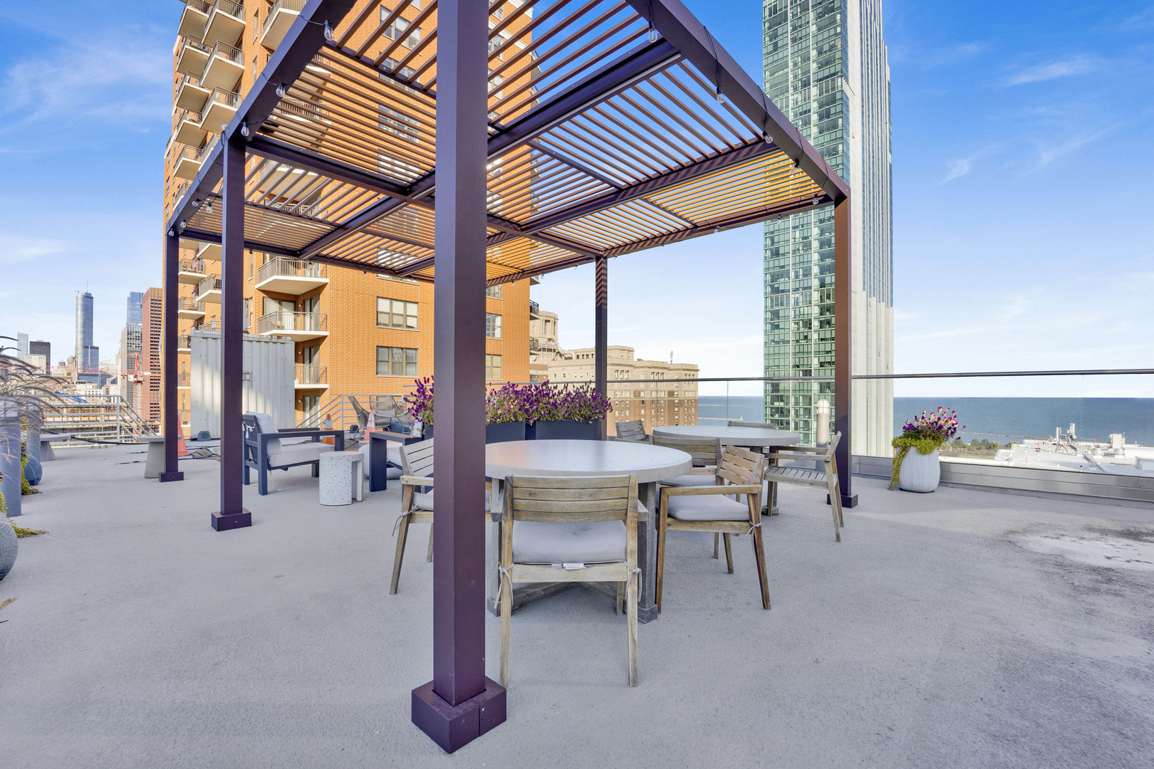 40 E 9th Street Unit: 609