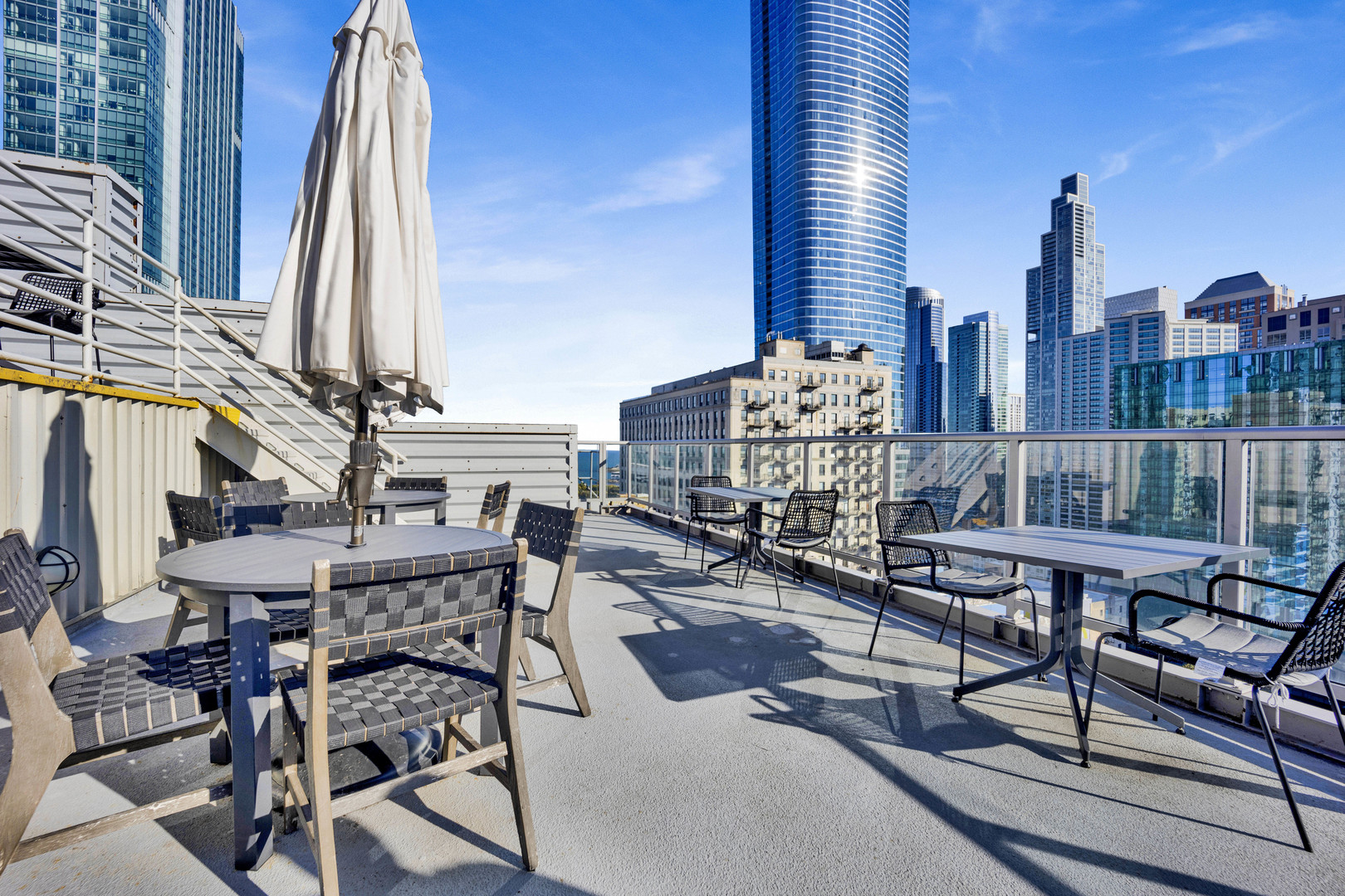 40 E 9th Street Unit: 609