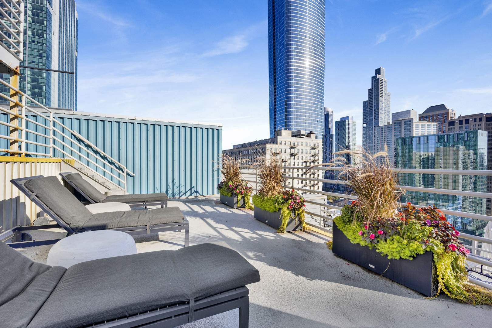 40 E 9th Street Unit: 609