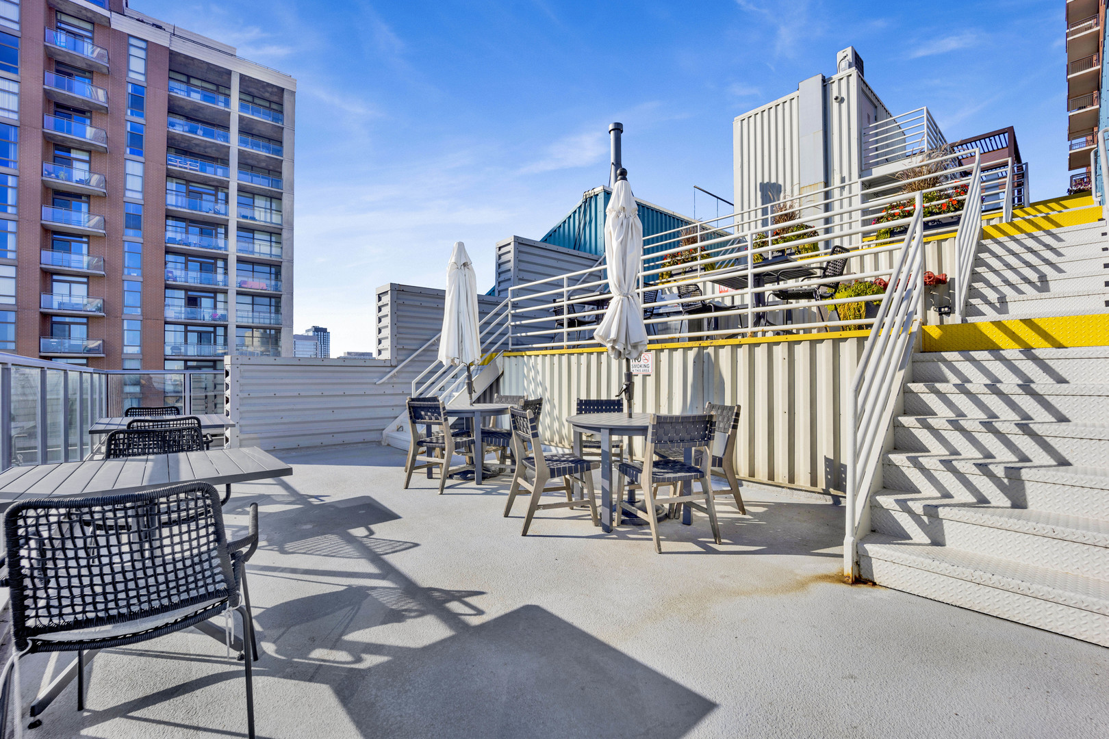 40 E 9th Street Unit: 609