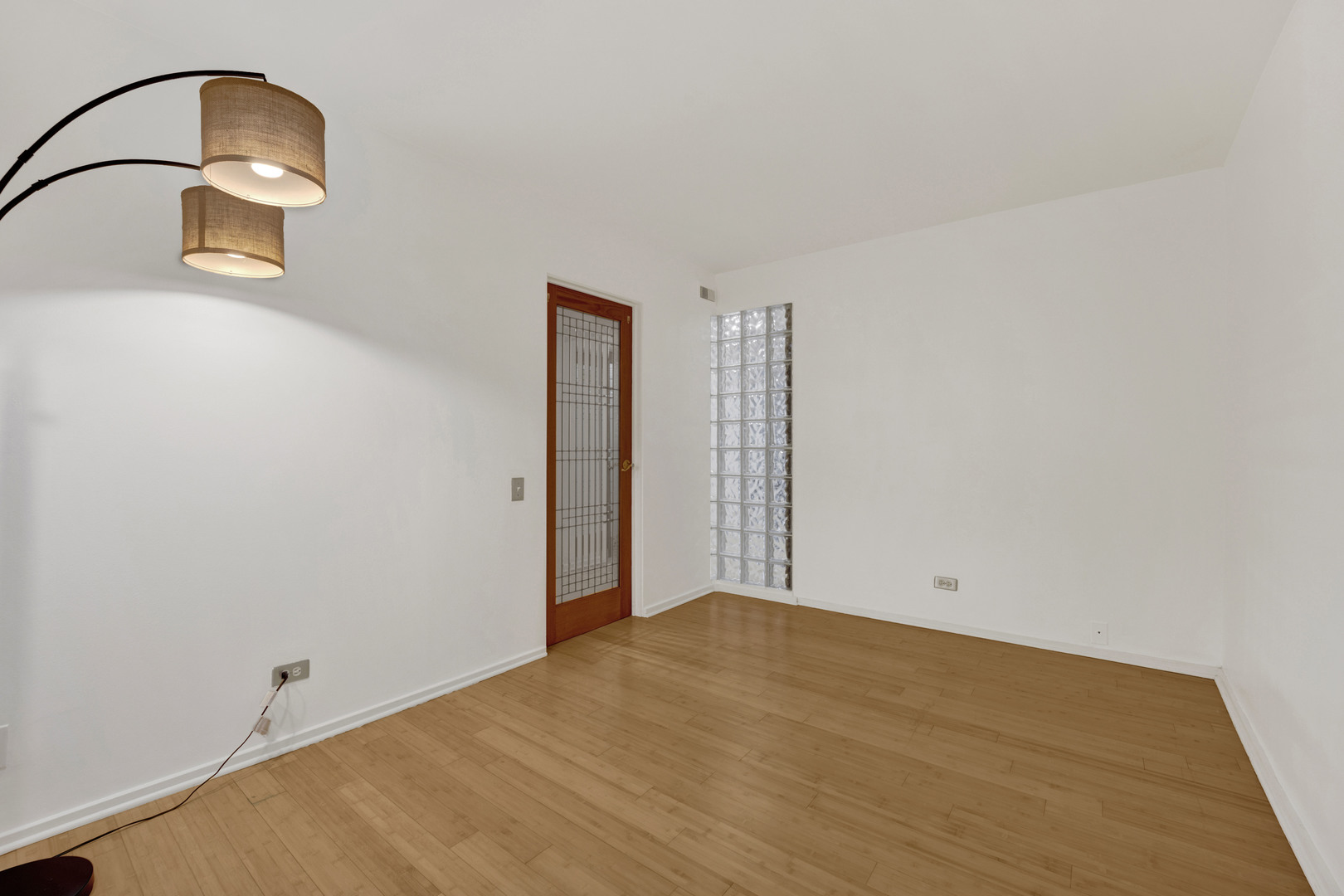 40 E 9th Street Unit: 609