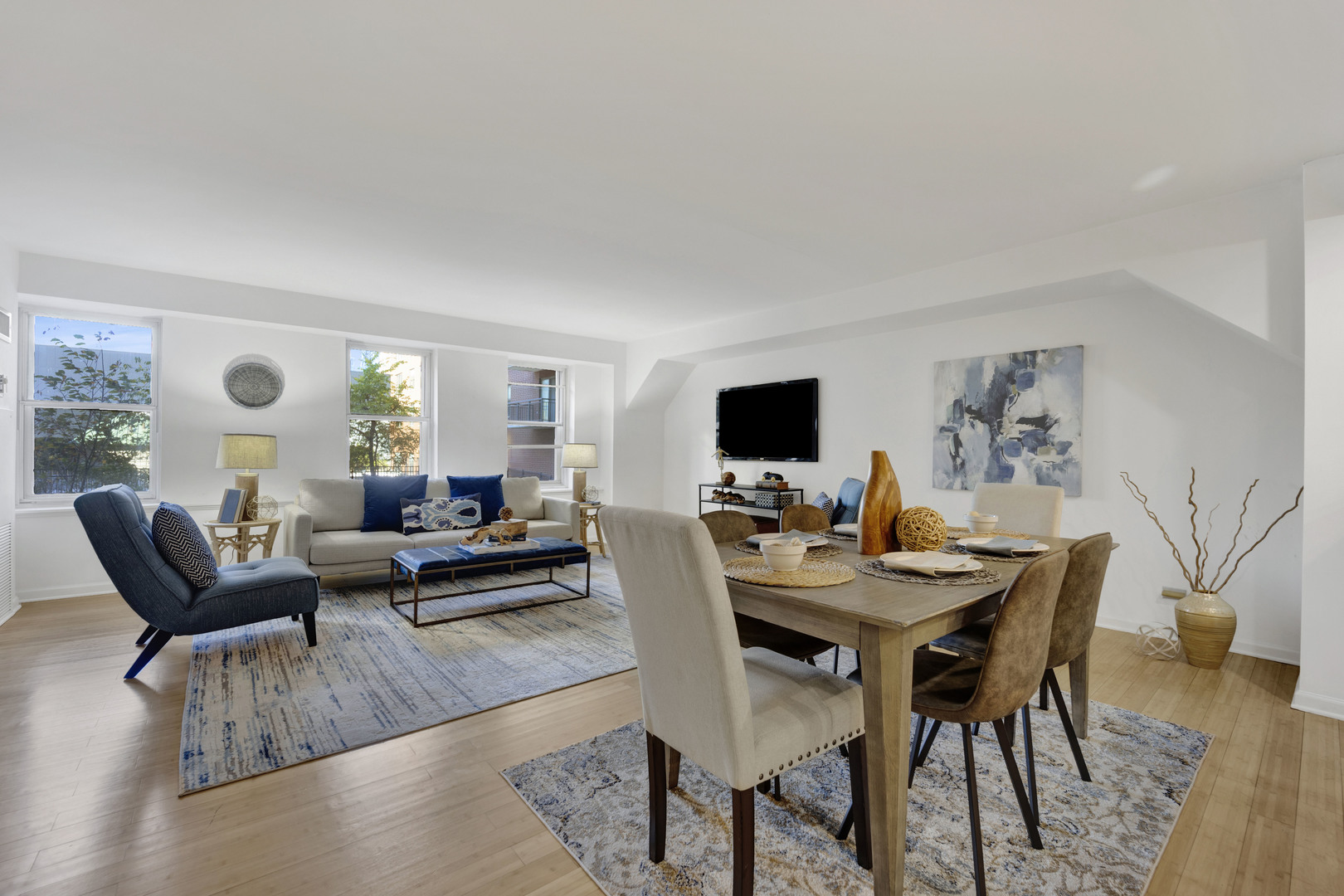 40 E 9th Street Unit: 609