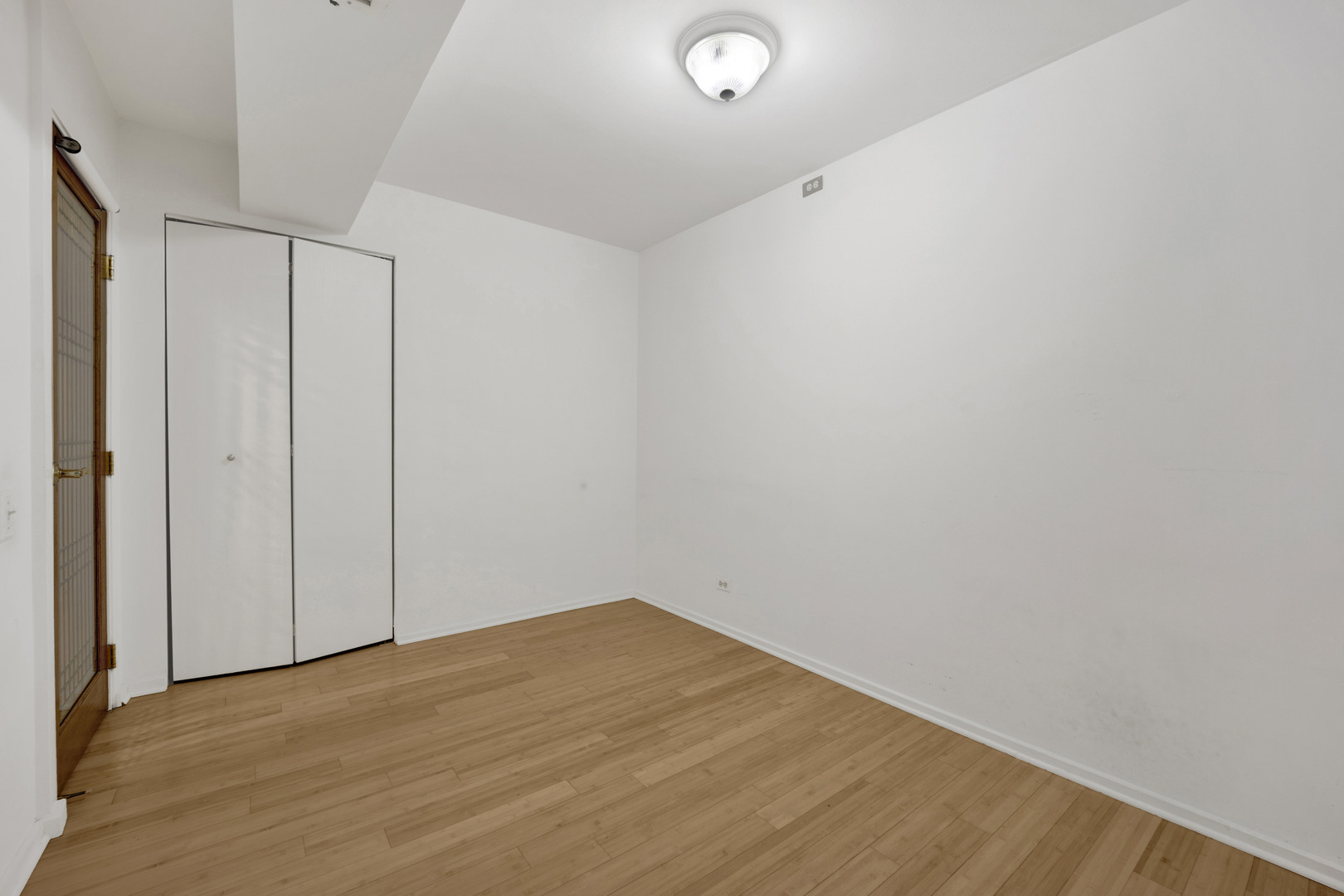 40 E 9th Street Unit: 609