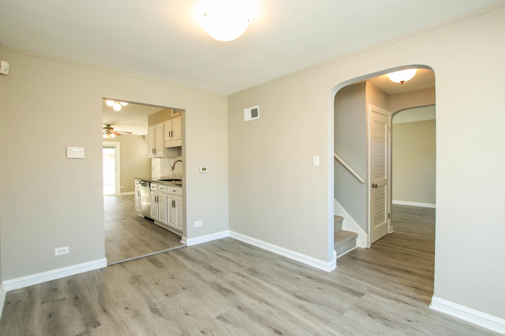 5815 N Canfield Avenue