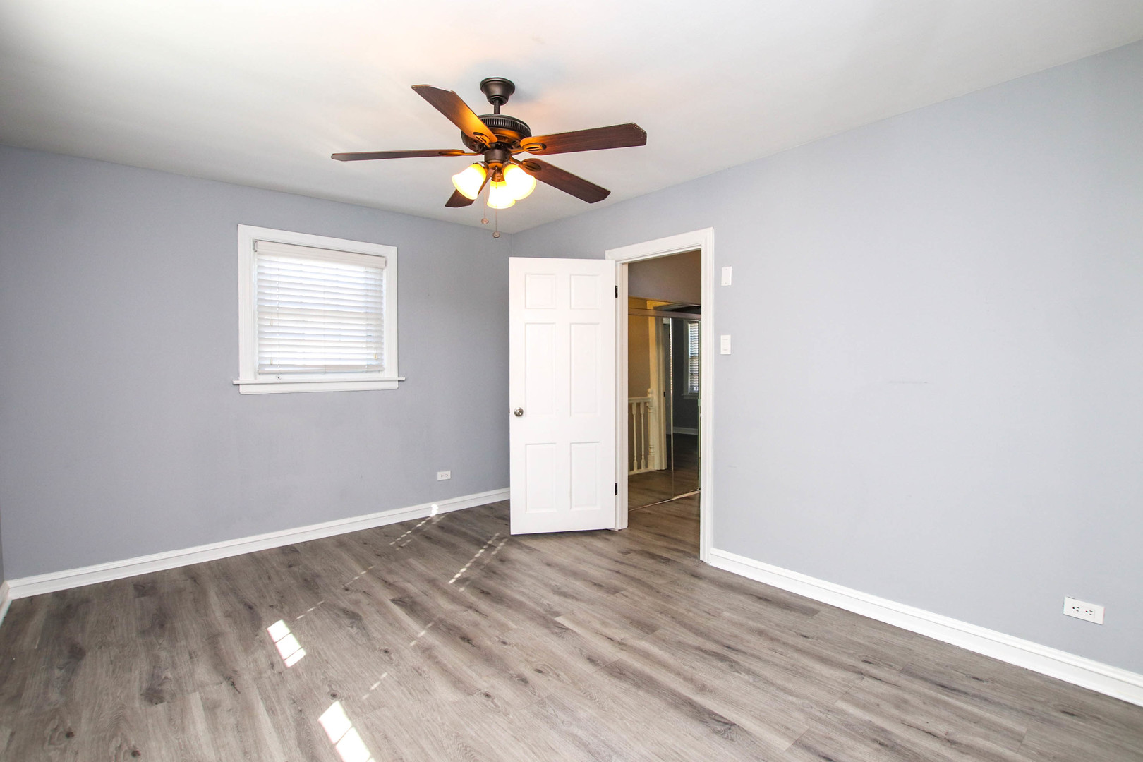 5815 N Canfield Avenue