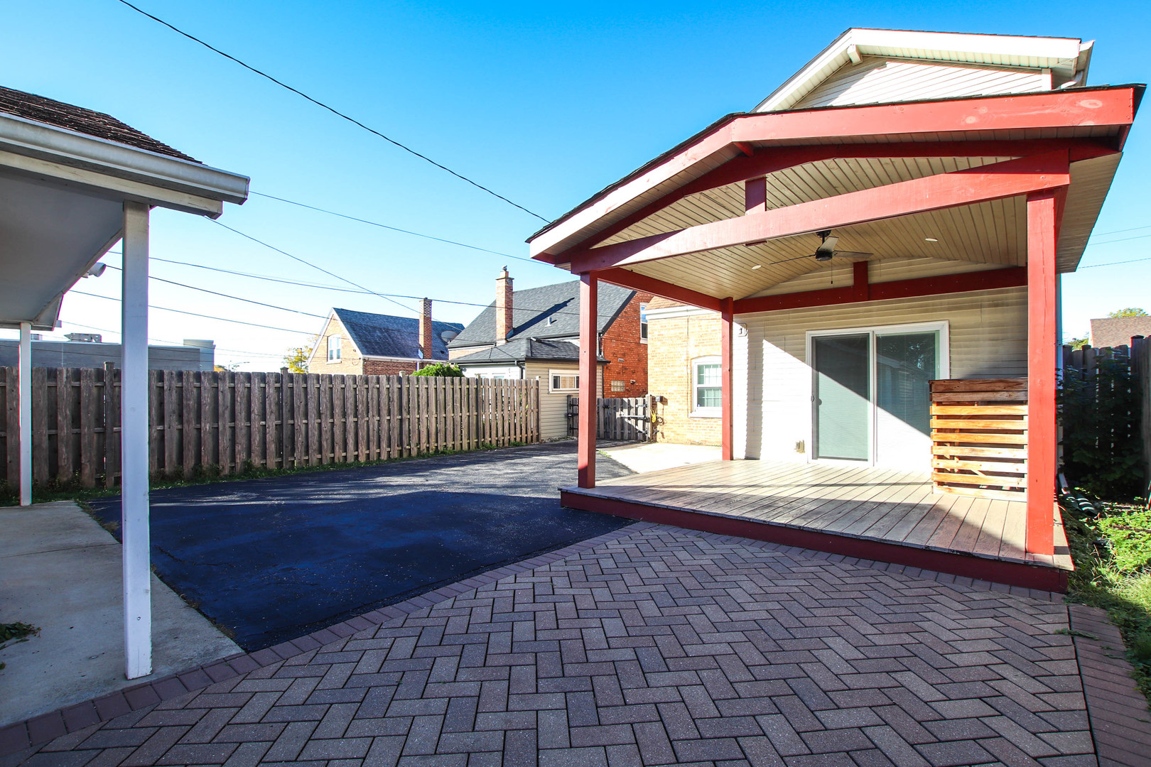 5815 N Canfield Avenue