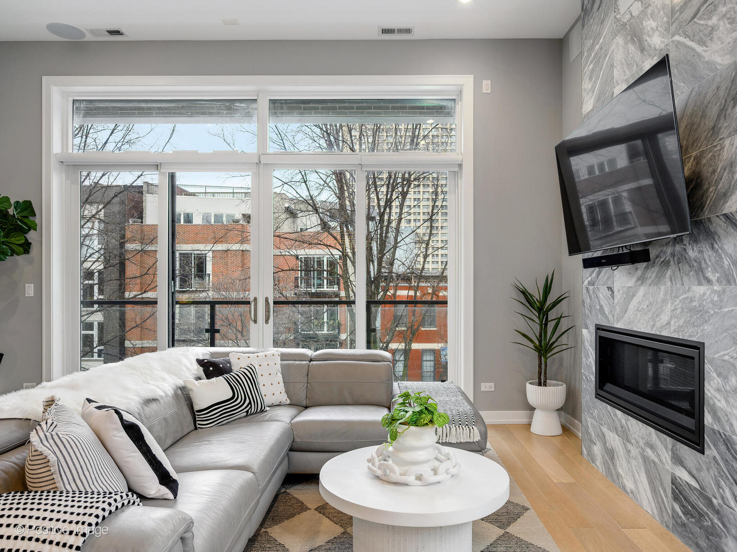 1513 W Thomas Street Unit: 3