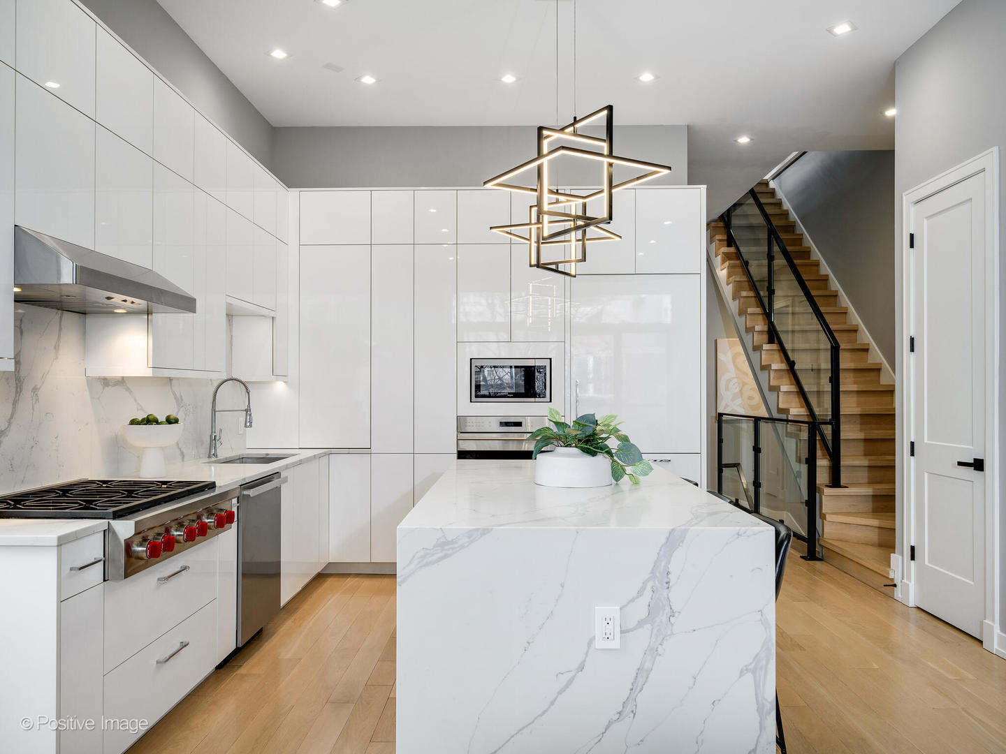 1513 W Thomas Street Unit: 3