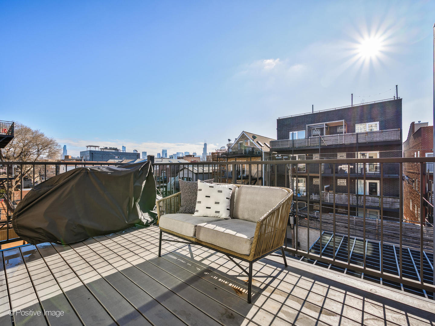 1513 W Thomas Street Unit: 3