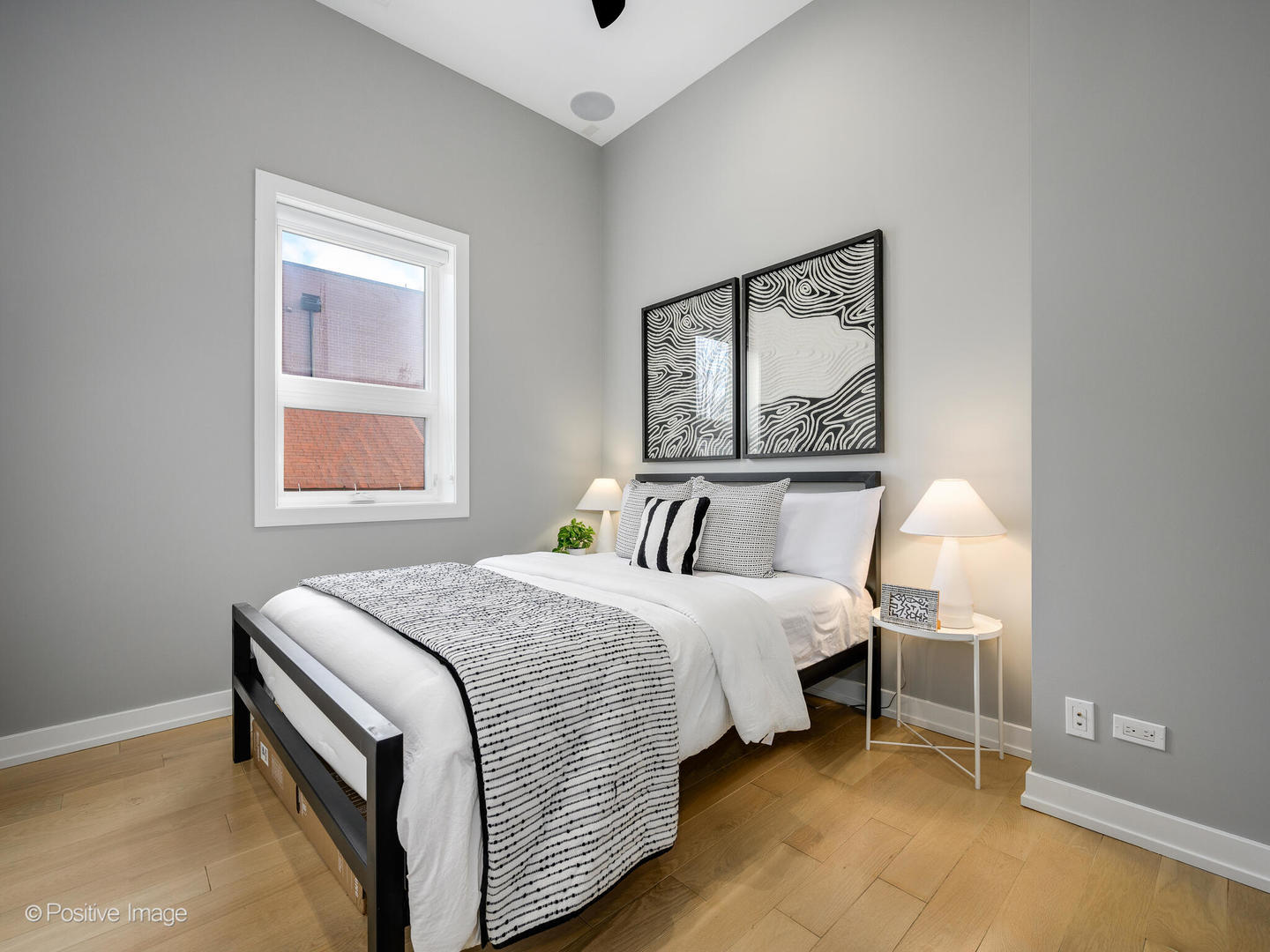 1513 W Thomas Street Unit: 3