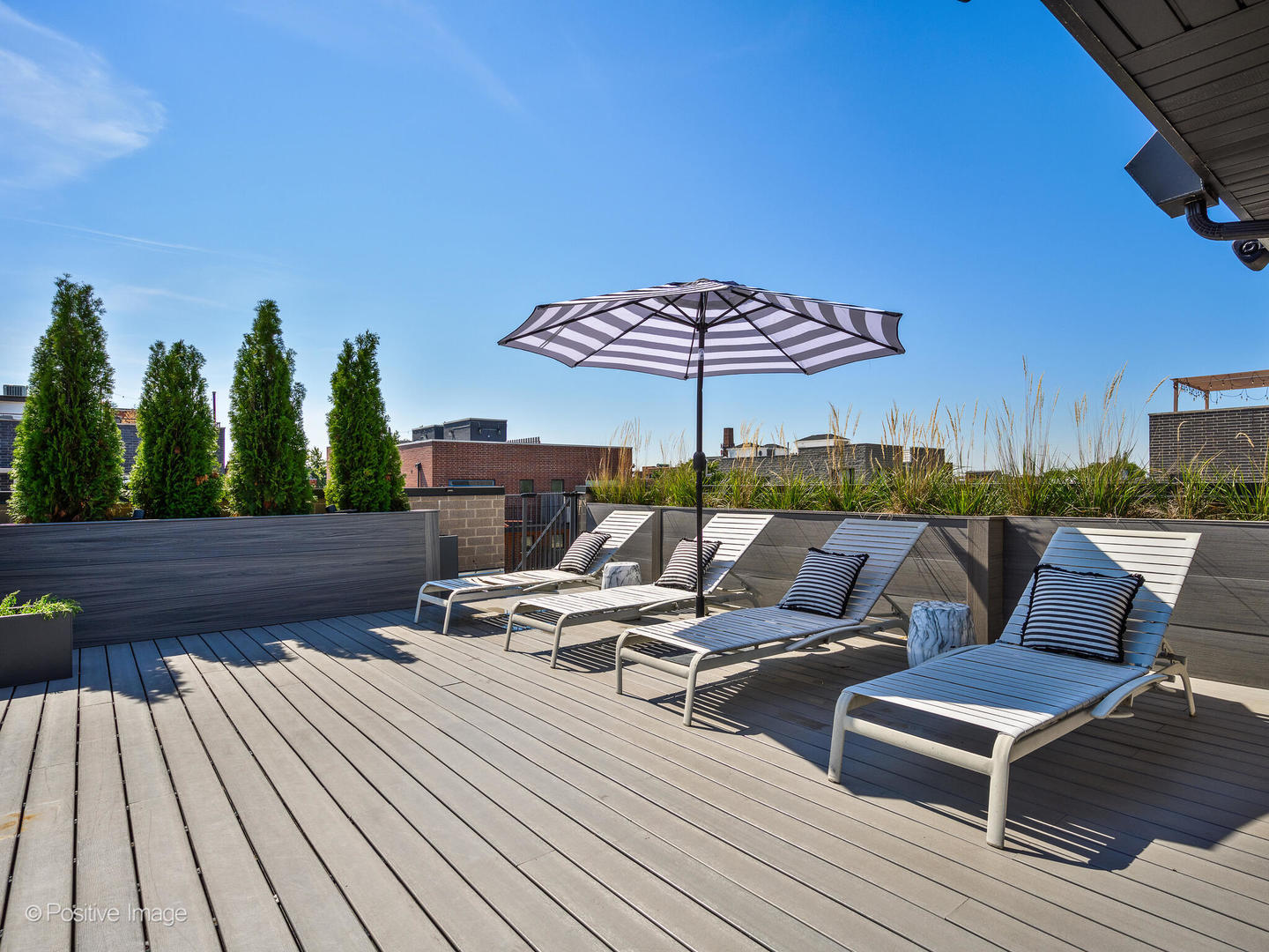 1513 W Thomas Street Unit: 3