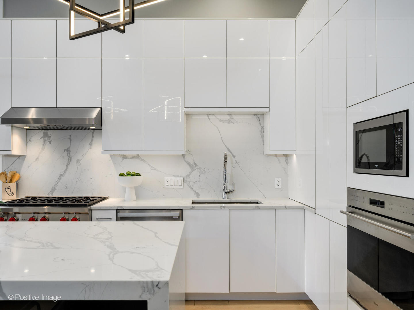 1513 W Thomas Street Unit: 3