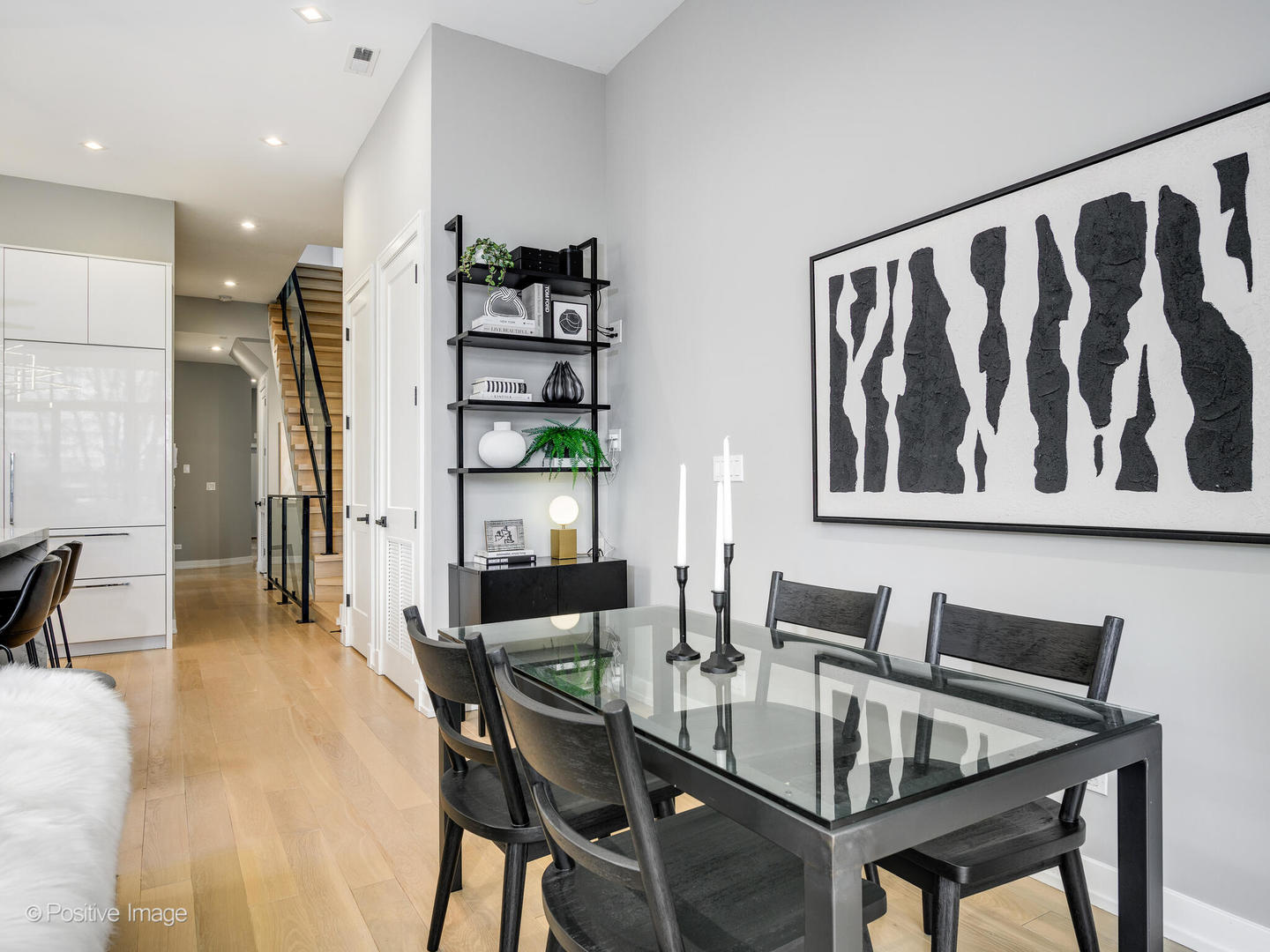 1513 W Thomas Street Unit: 3