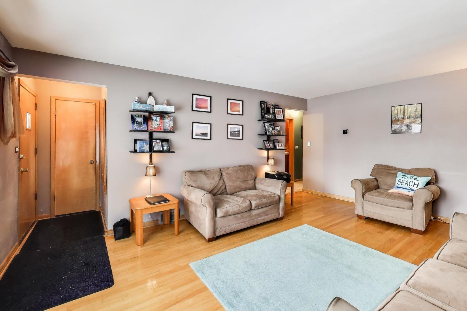 6047 N Newburg Avenue