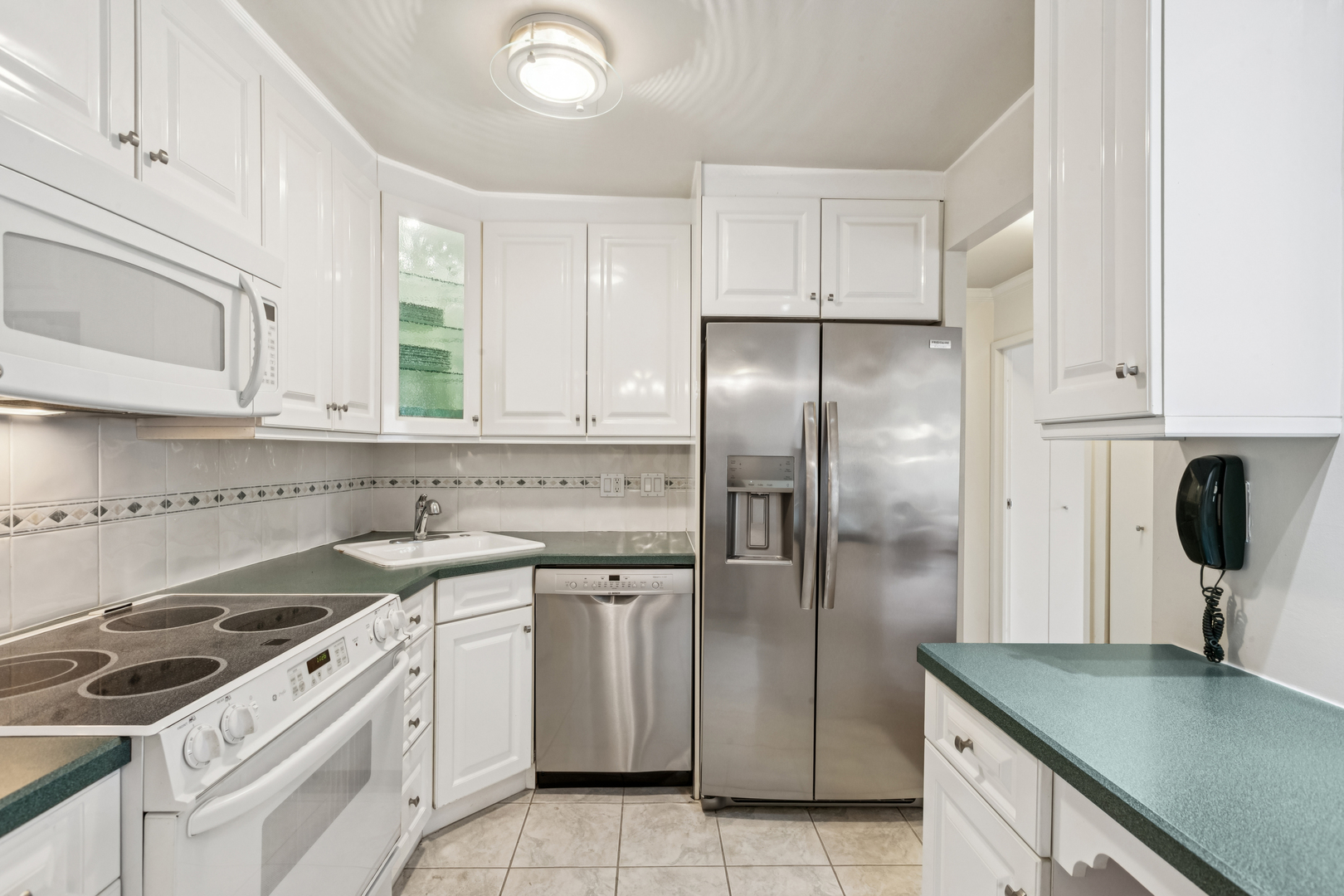 155 N Harbor Drive Unit: 3002