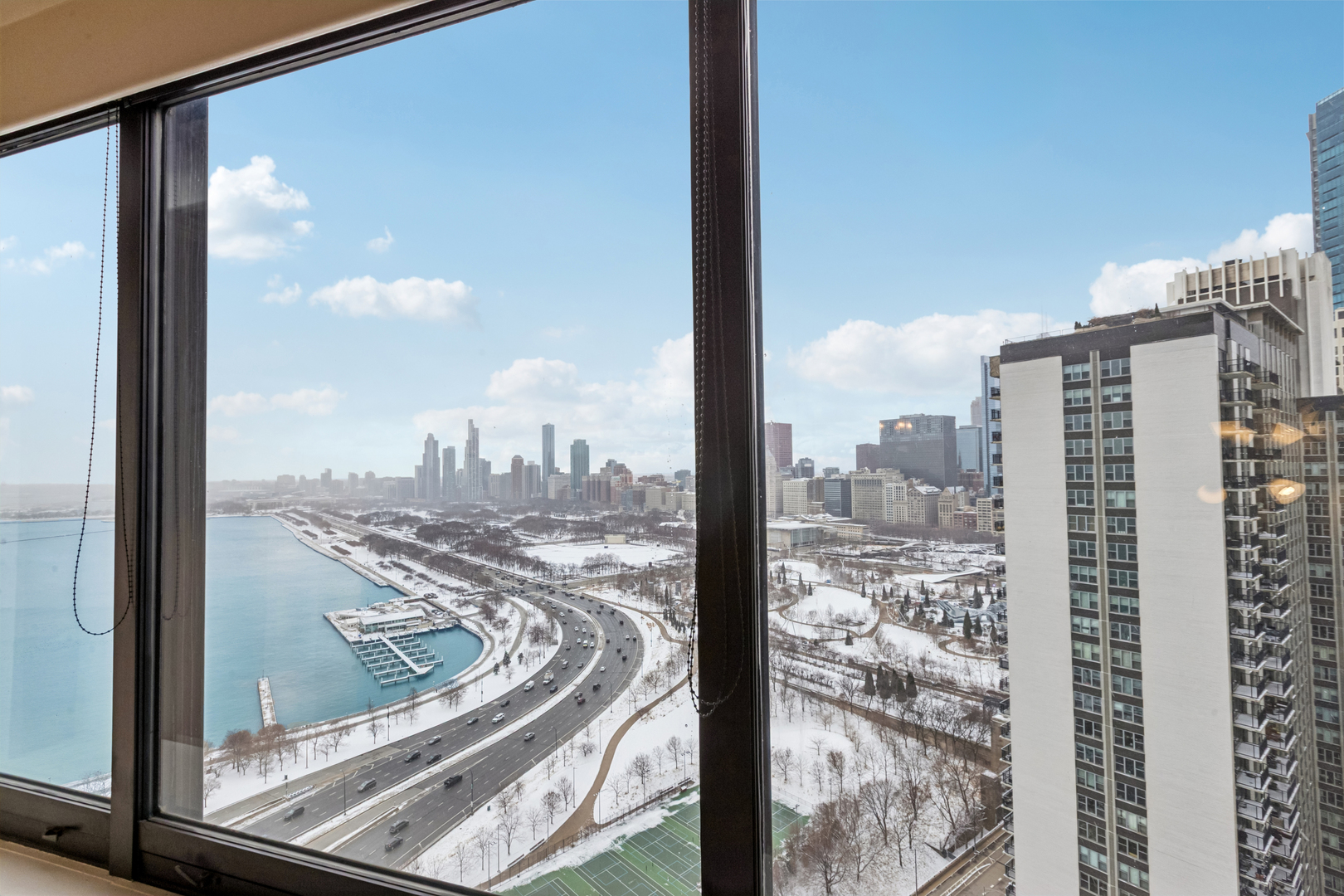 155 N Harbor Drive Unit: 3002