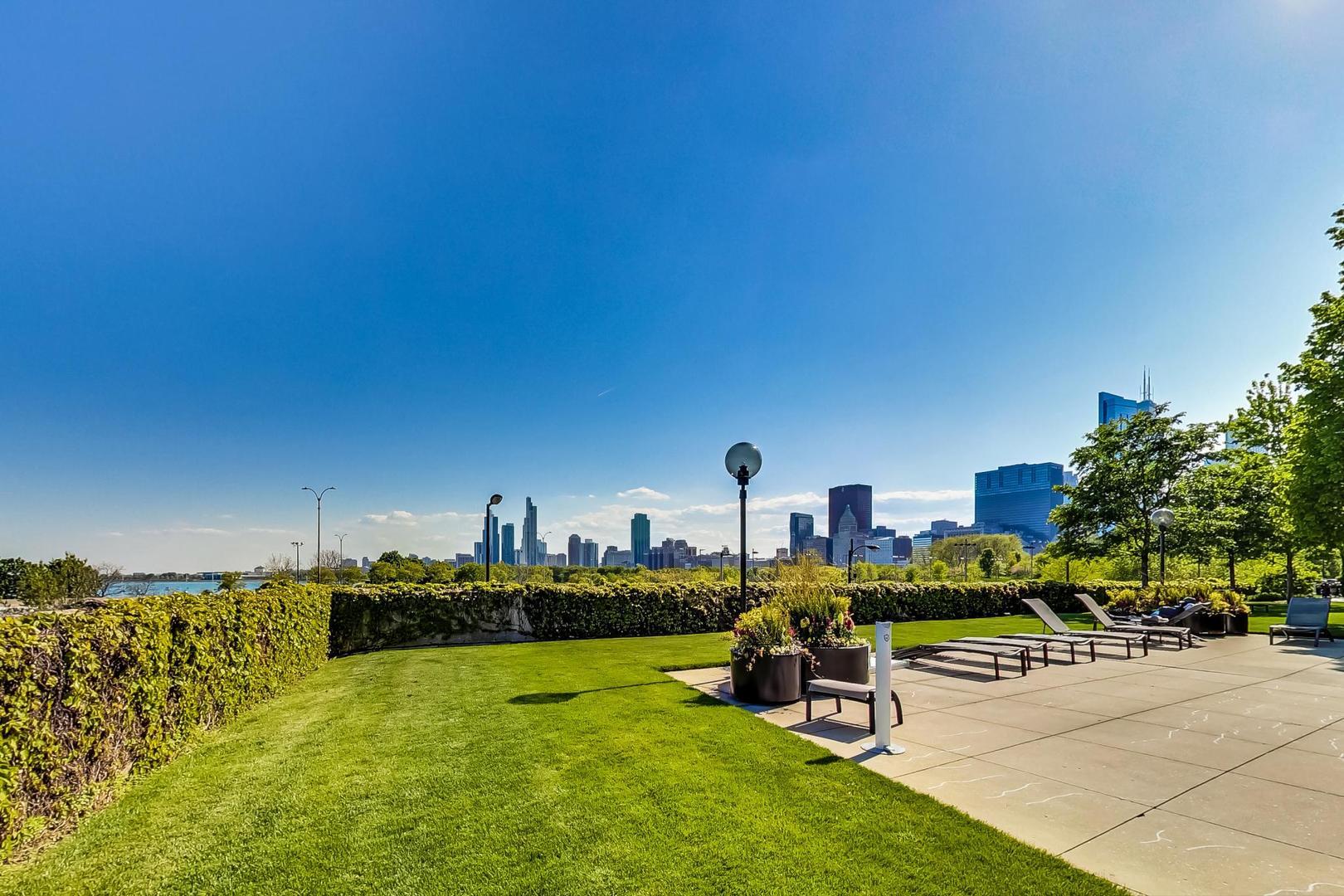 155 N Harbor Drive Unit: 3002