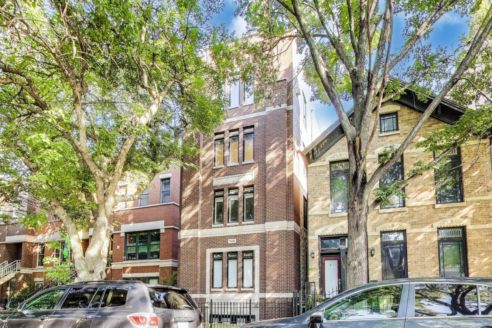 1308 W Fillmore Street Unit: 3