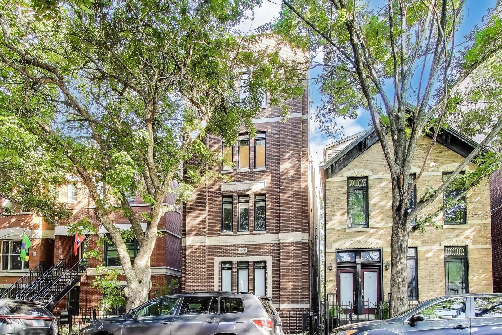 1308 W Fillmore Street Unit: 3