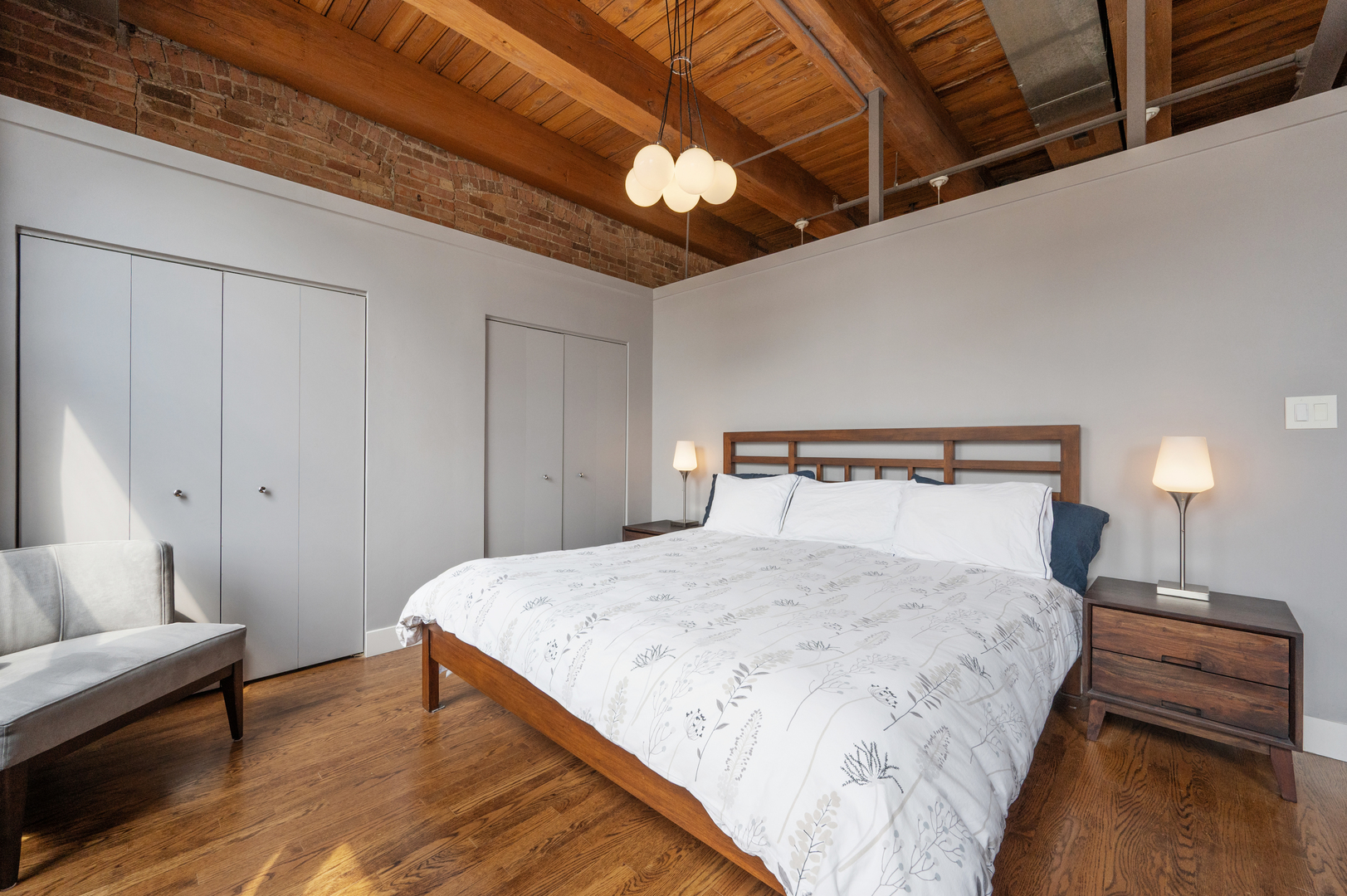 400 S Green Street Unit: 406