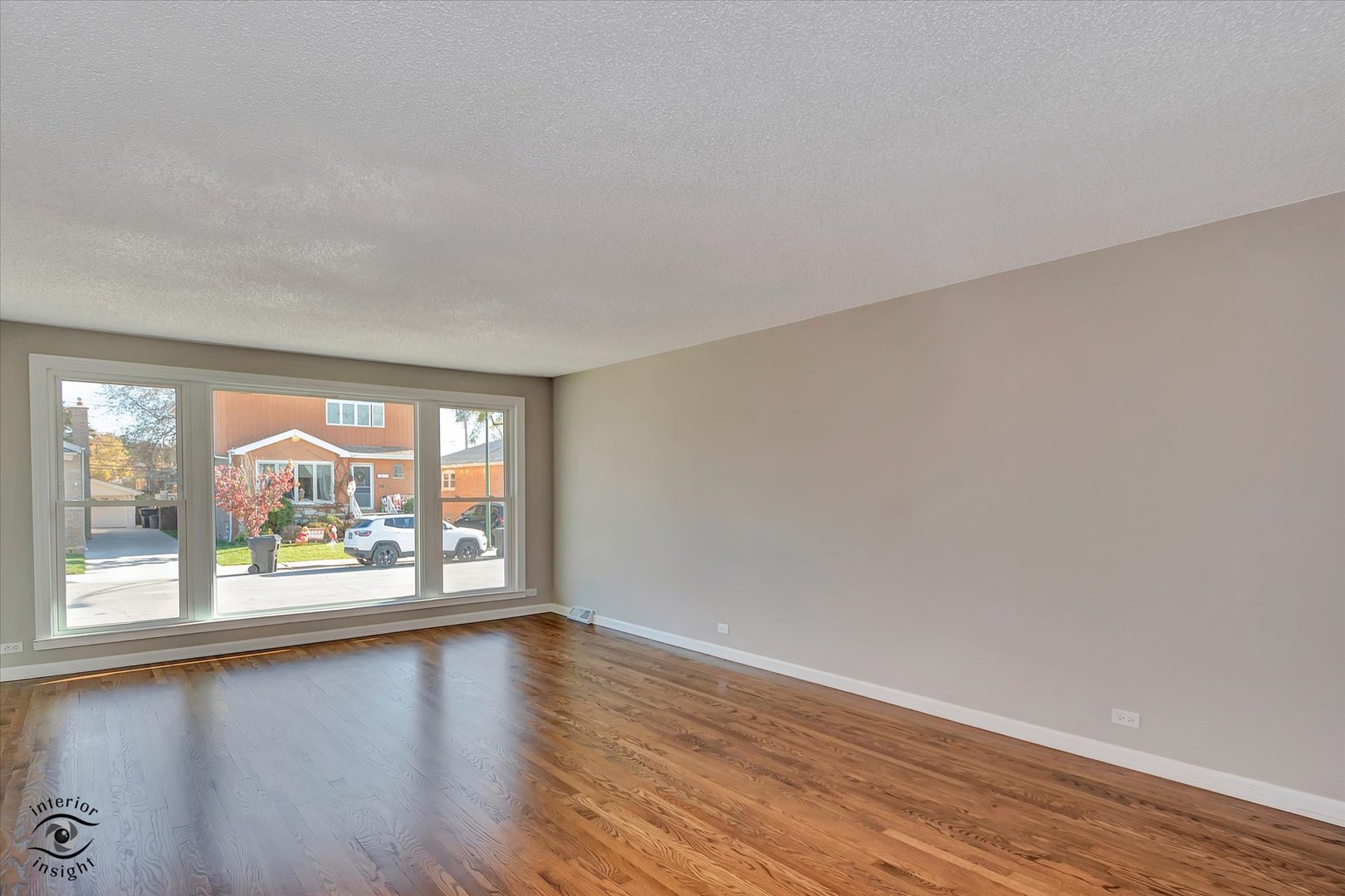 11404 S Millard Avenue